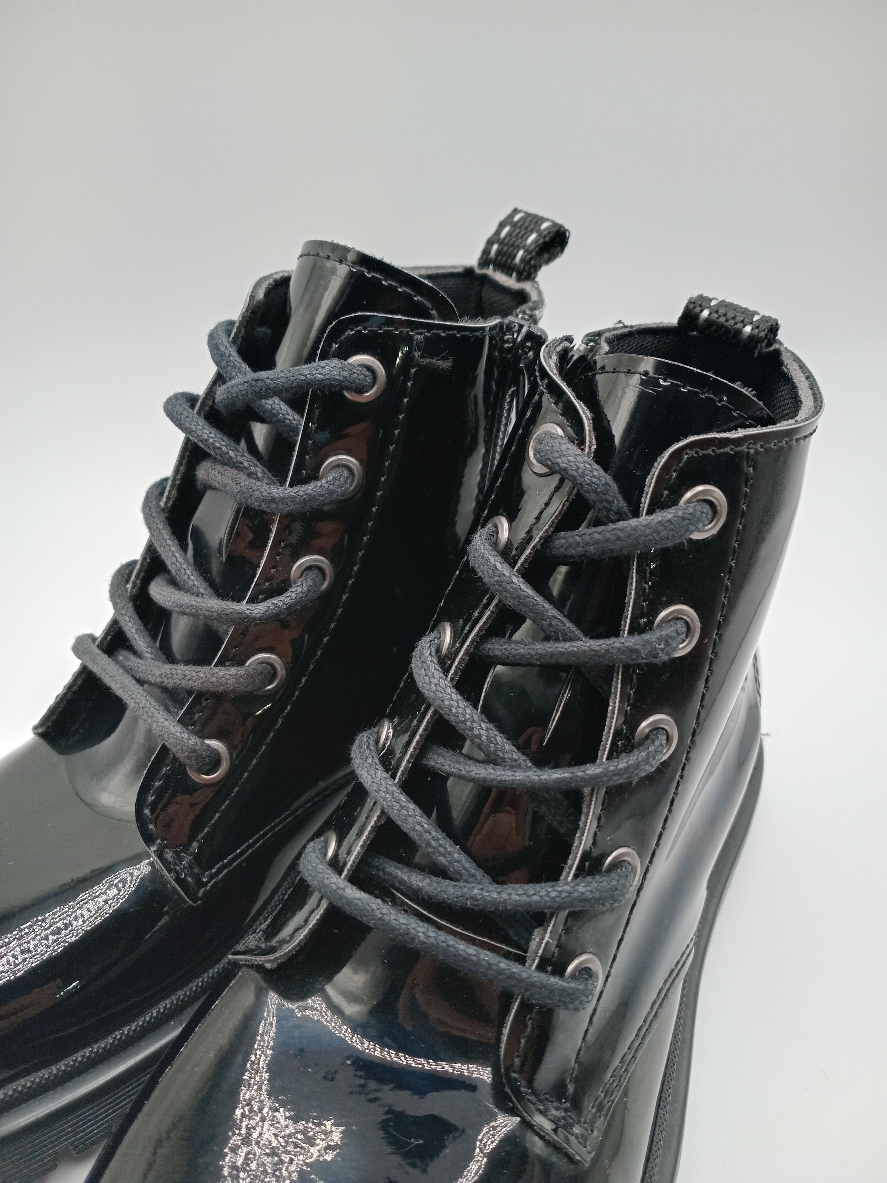 BOTA COTURNO POWER KIDS PRETO ECO PELE LISO ZIPER