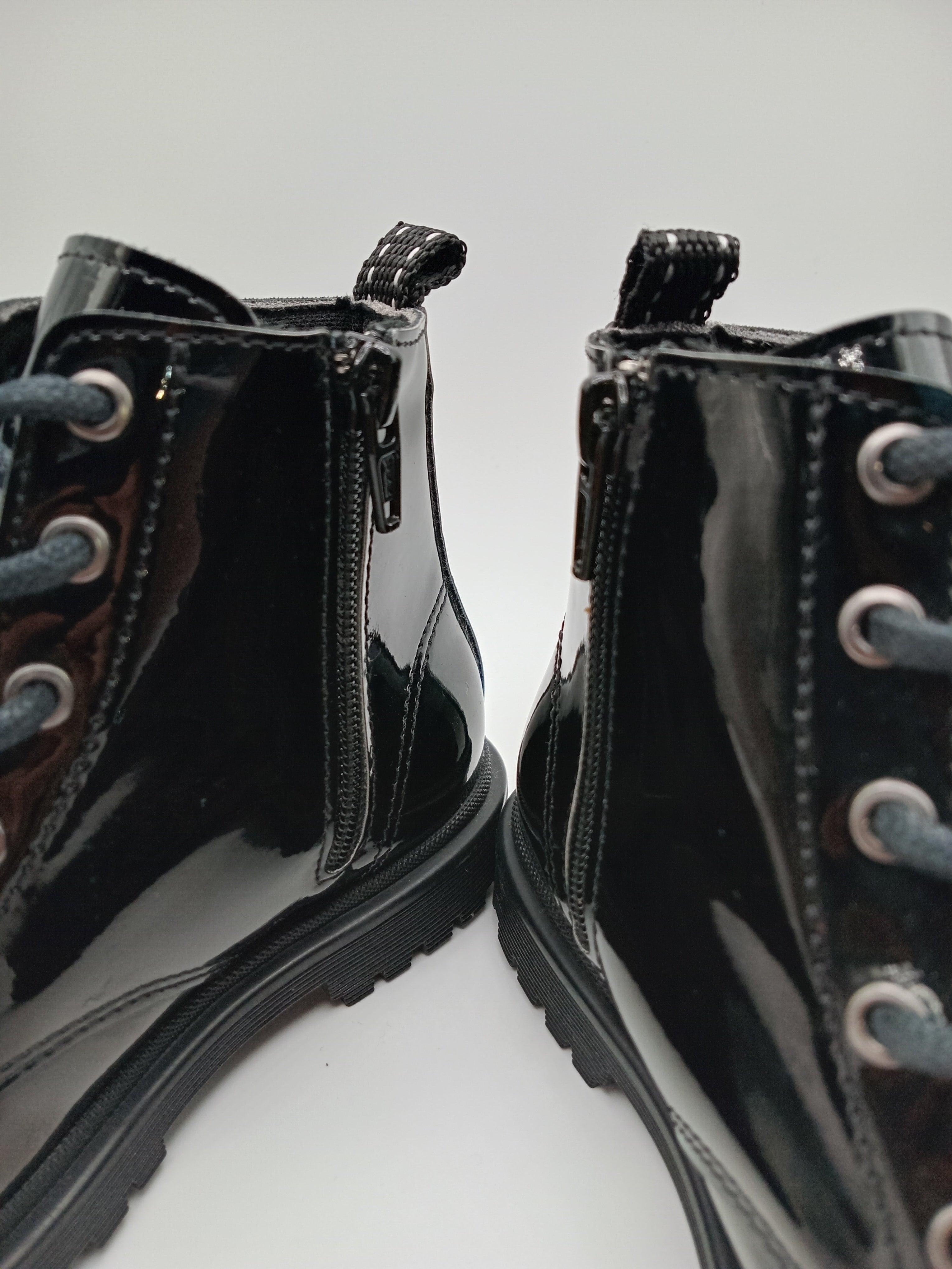 BOTA COTURNO POWER KIDS PRETO ECO PELE LISO ZIPER