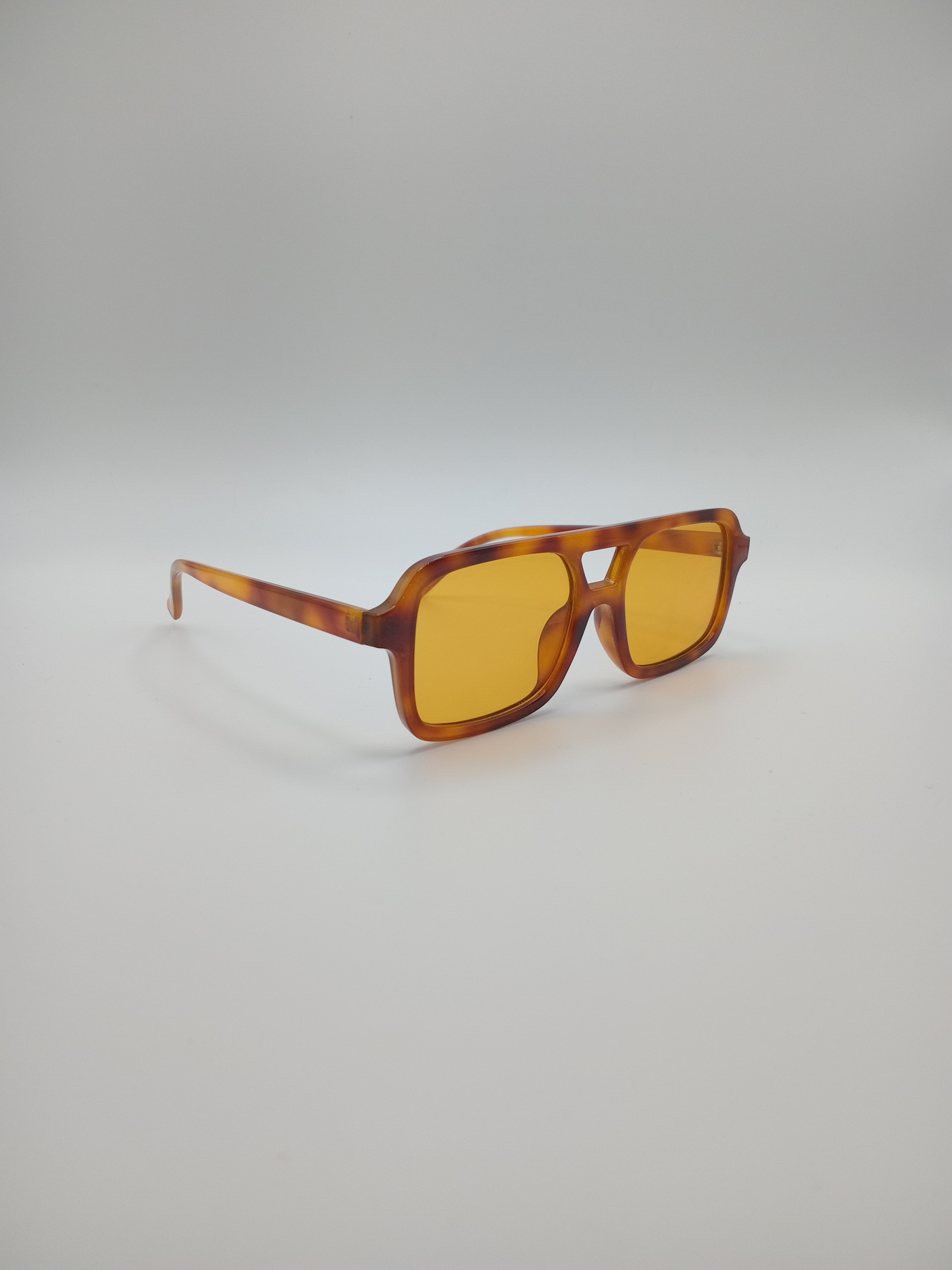 Óculos de Sol Unissexo com Padrão Tartaruga e Lentes Amarelas, Estilo Aviador Retangular Retro, Design Elegante de Luxo