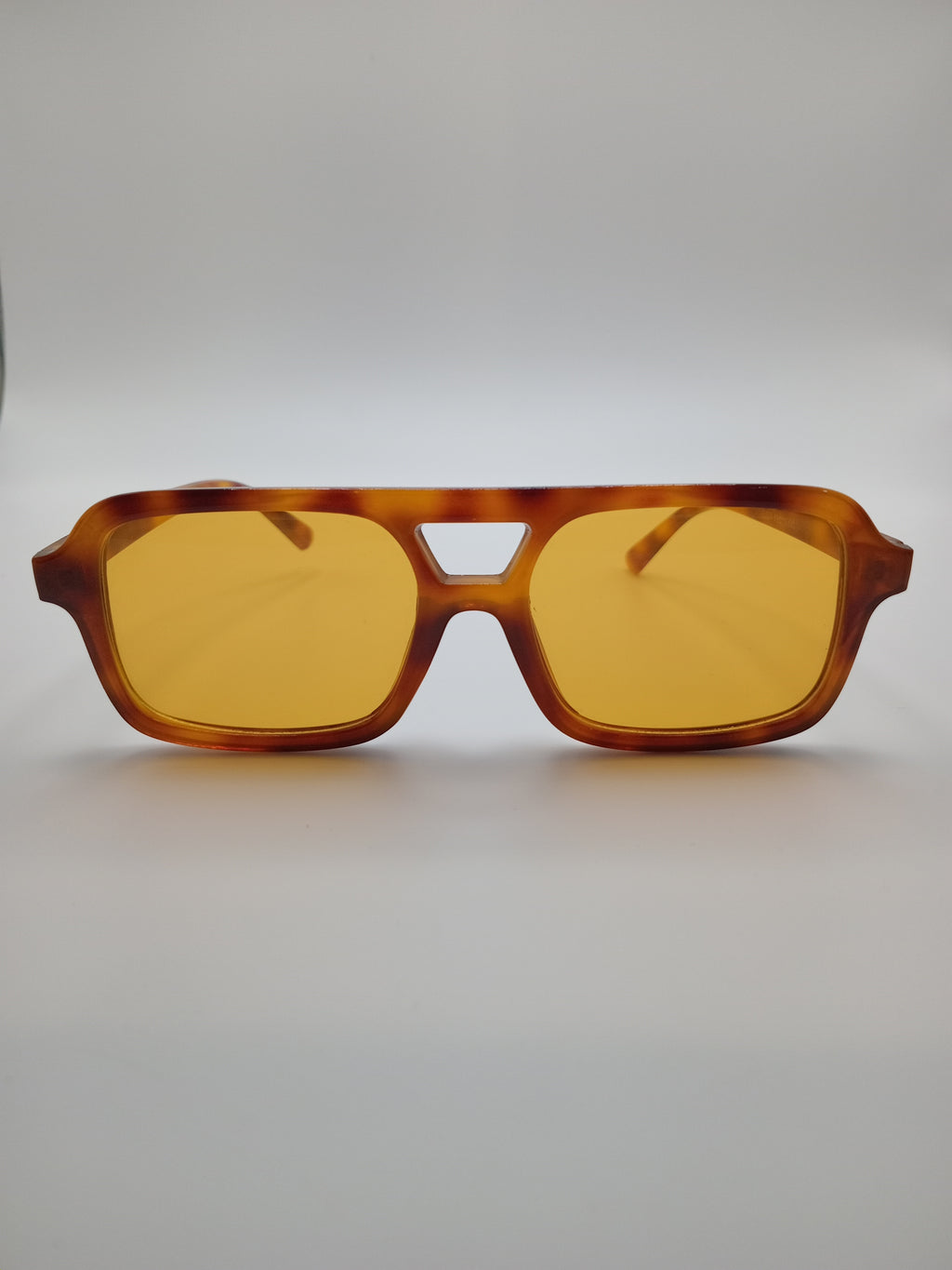 Óculos de Sol Unissexo com Padrão Tartaruga e Lentes Amarelas, Estilo Aviador Retangular Retro, Design Elegante de Luxo