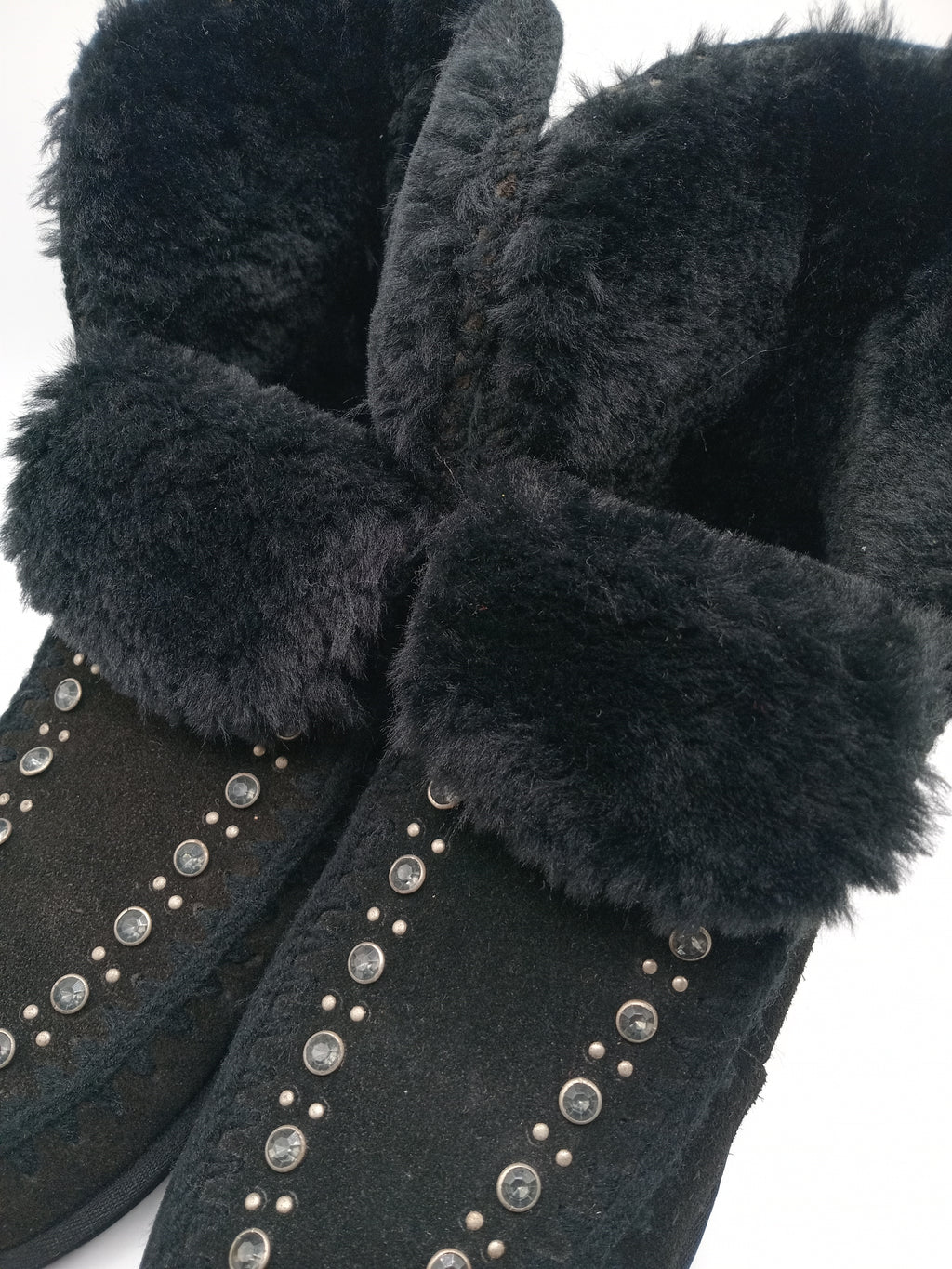 BOTA PANTUFAS NOA HARMON PRETO COURO TAXAS PELOS