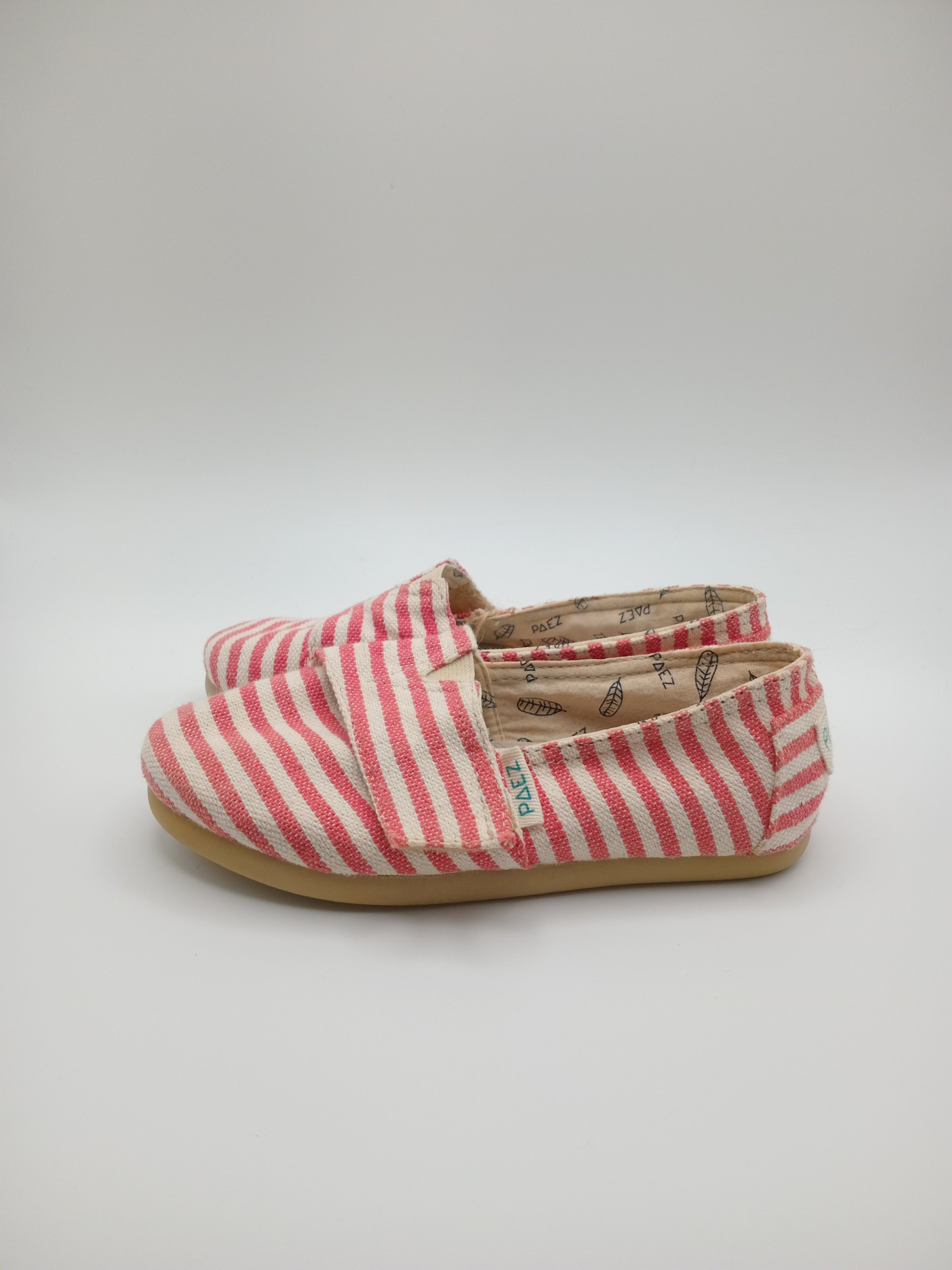 ALPARGATAS PAEZ VERMELHO BRANCO LISTRADO FECHO VELCRO