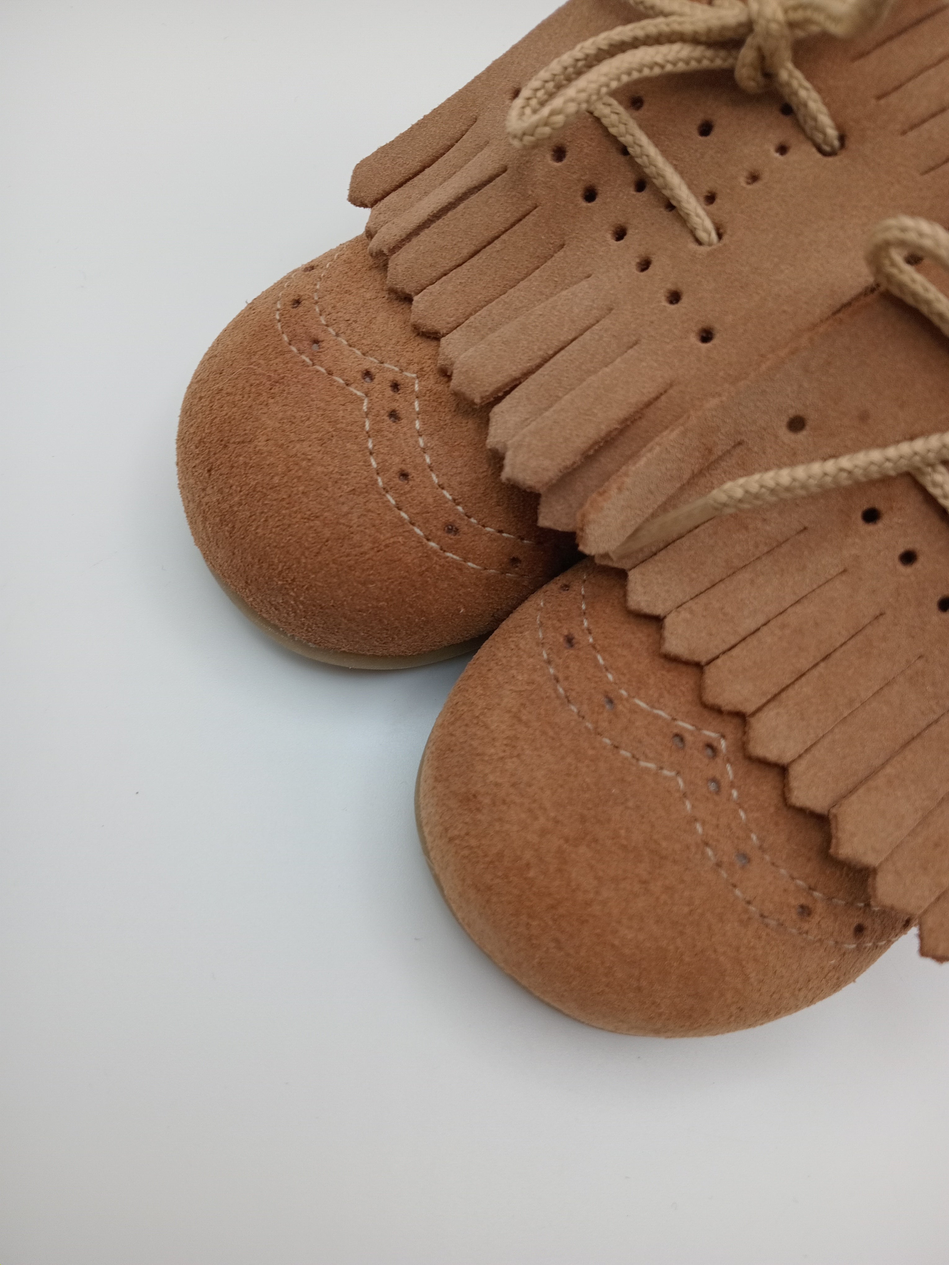 SAPATO INFANTIL POWER KIDS CASTANHO CLARO COURO FRANJA APLICAÇÃO REMOVÍVEL