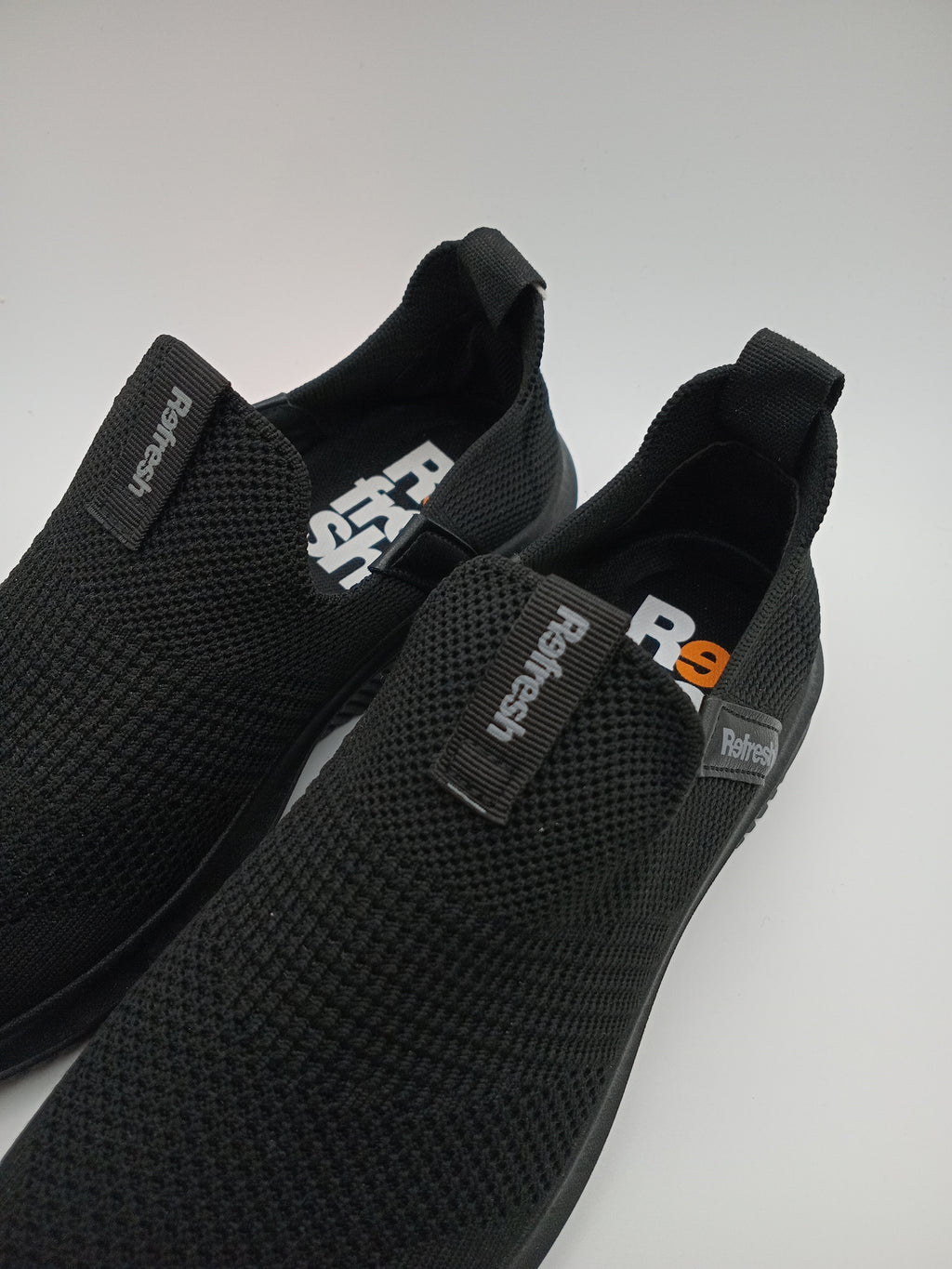 TÊNIS REFRESH PRETO TECIDO SEM ATACADORES BICUDO