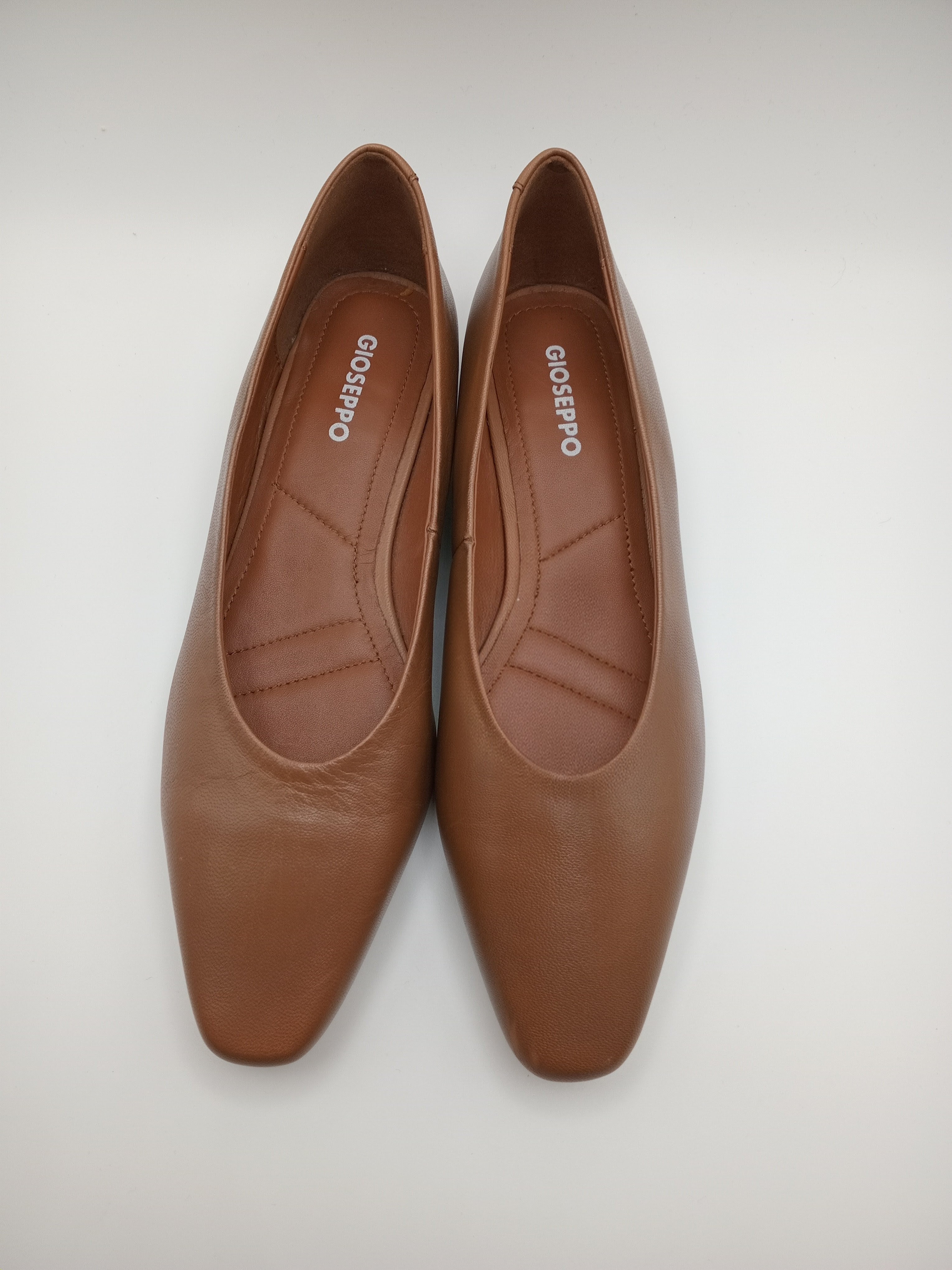 SABRINA GIOSEPPO CASTANHO LISO COURO BICO QUADRADO