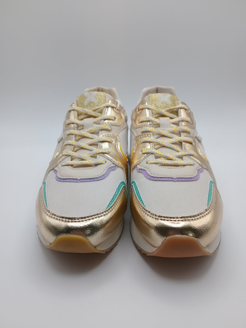 TÊNIS XTI DOURADO MULTI CORES ROXO LARANJA AMARELO VERDE ÁGUA BICUDO