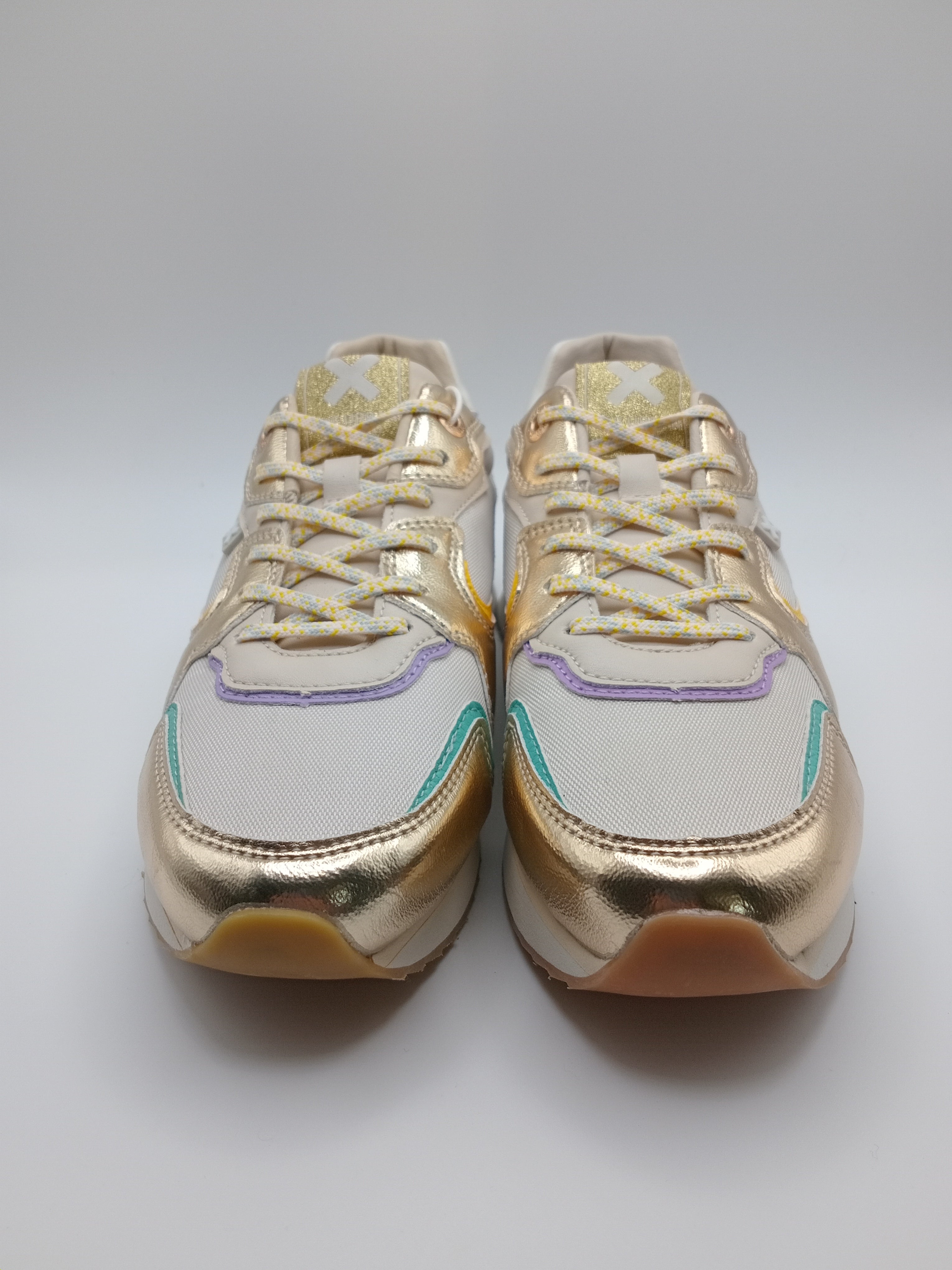 TÊNIS XTI DOURADO MULTI CORES ROXO LARANJA AMARELO VERDE ÁGUA BICUDO