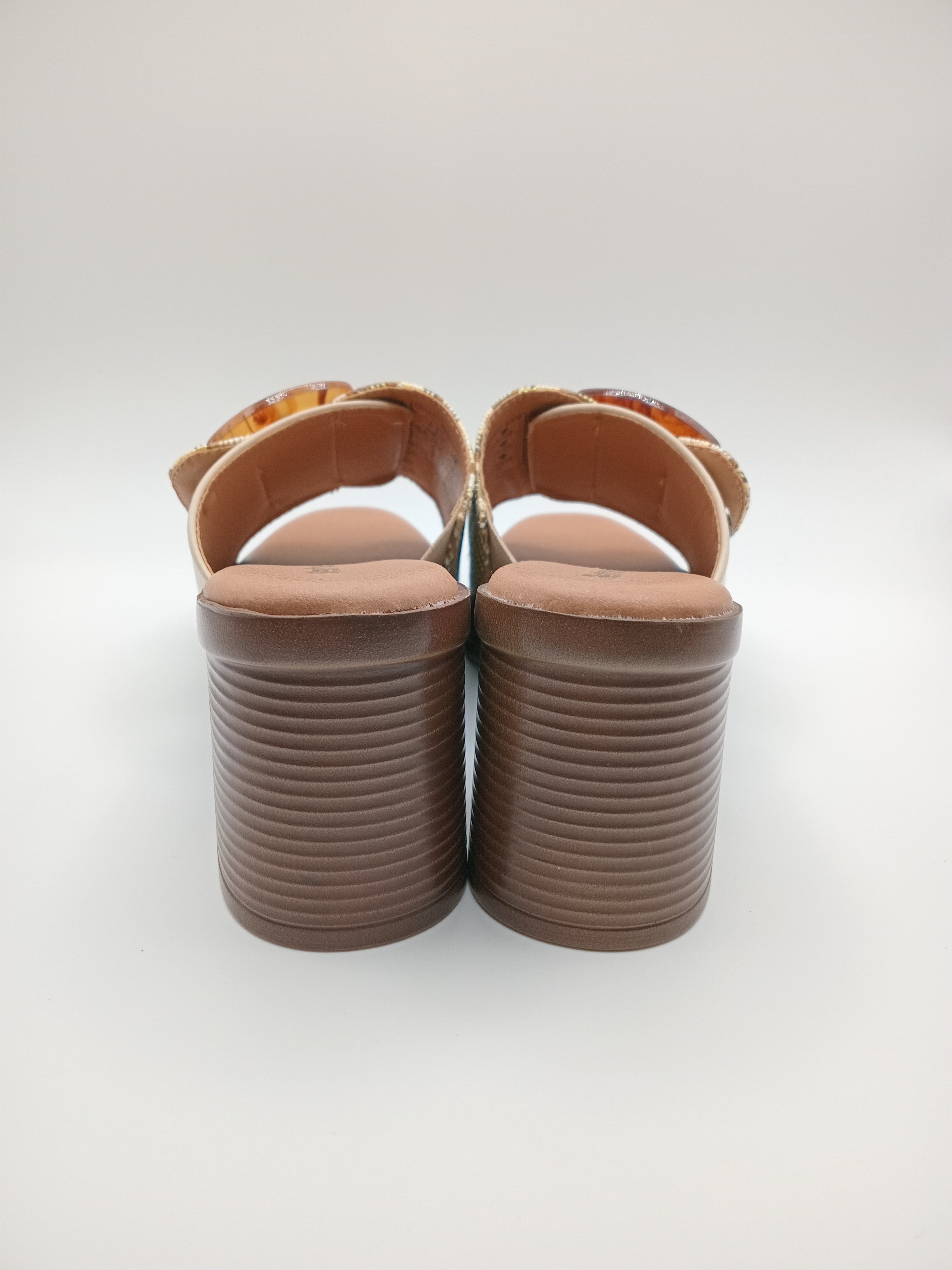 SALTO SANDÁLIA REFRESH CASTANHO FIVELA MACRAME ENTRELACE