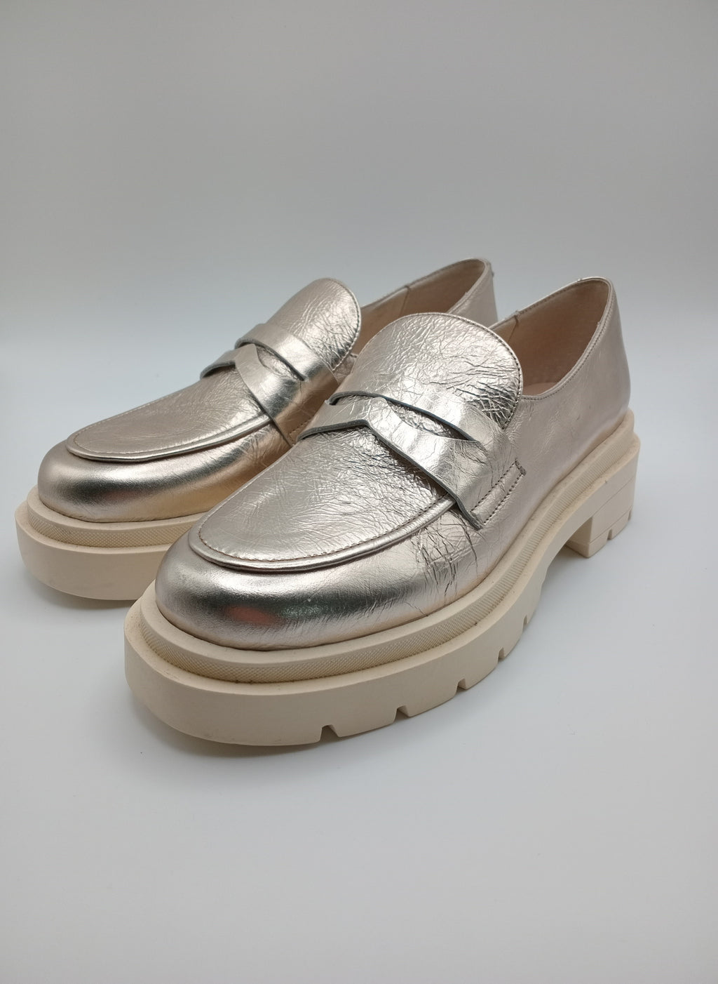 MOCASSIM TRATORADO IN•NOVE NUDE ROSE COURO ACETINADO