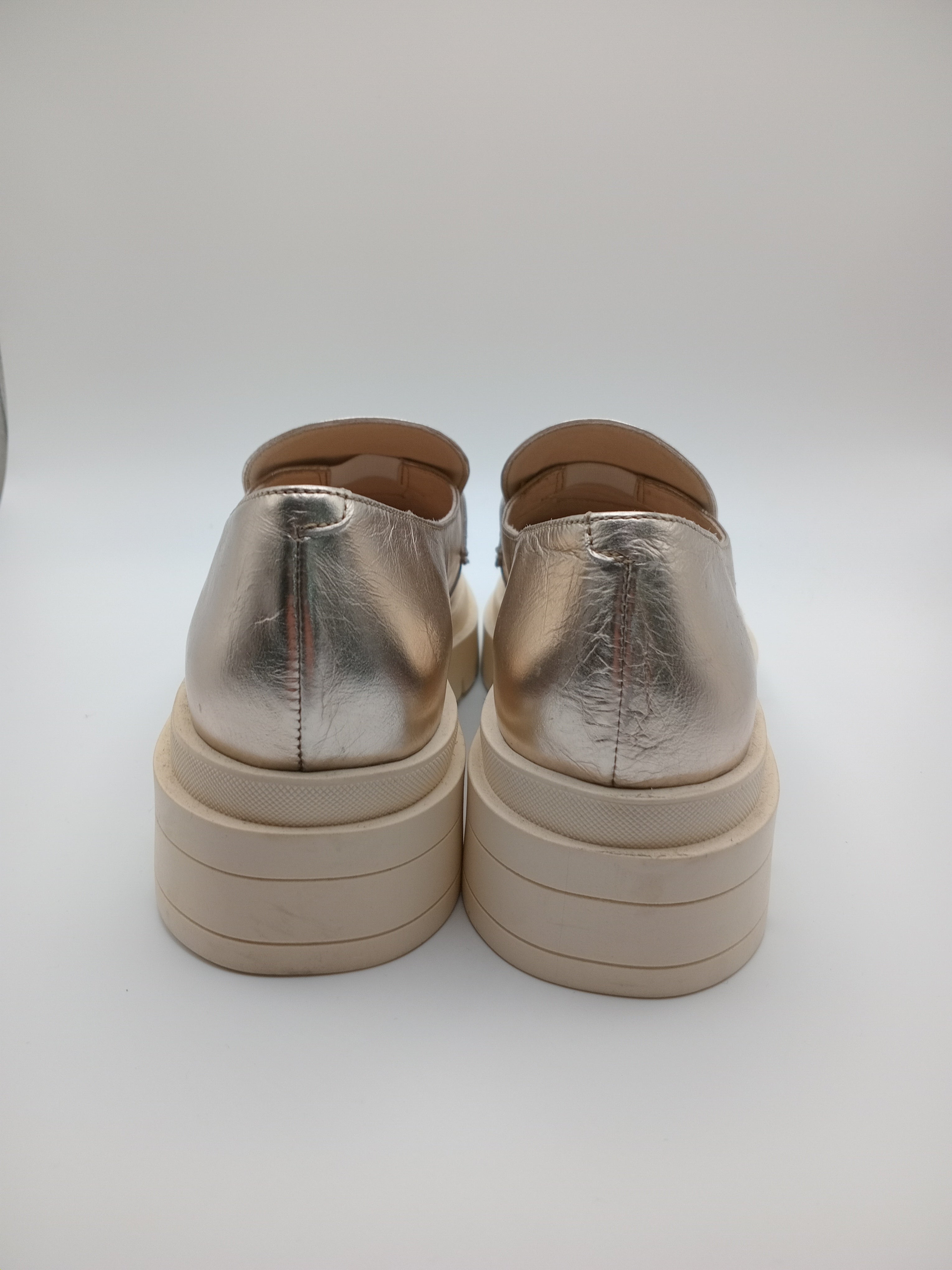 MOCASSIM TRATORADO IN•NOVE NUDE ROSE COURO ACETINADO