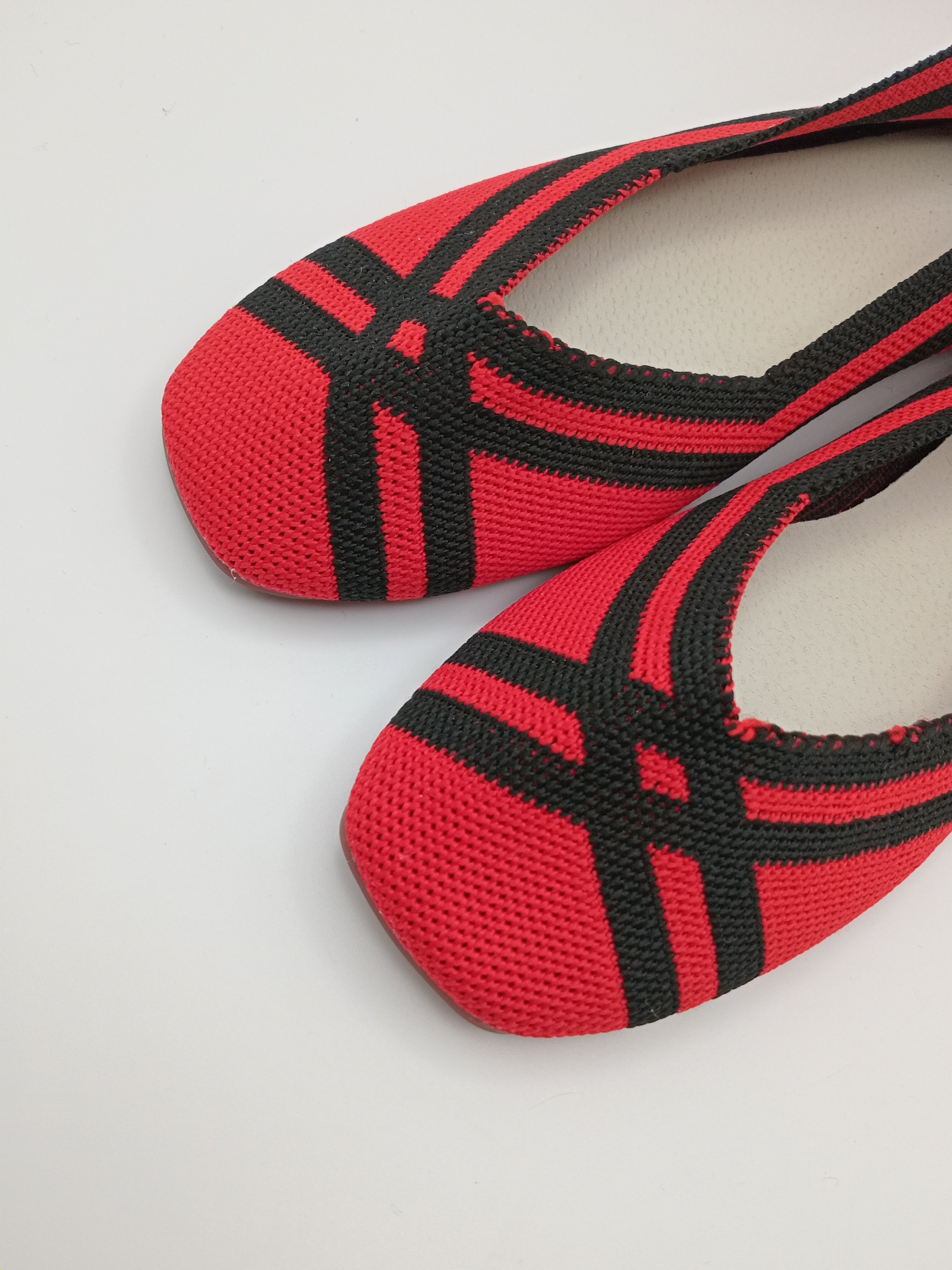 SABRINA FASHION VERMELHA PRETO TECISO LISTRA SUPER CONFORTO