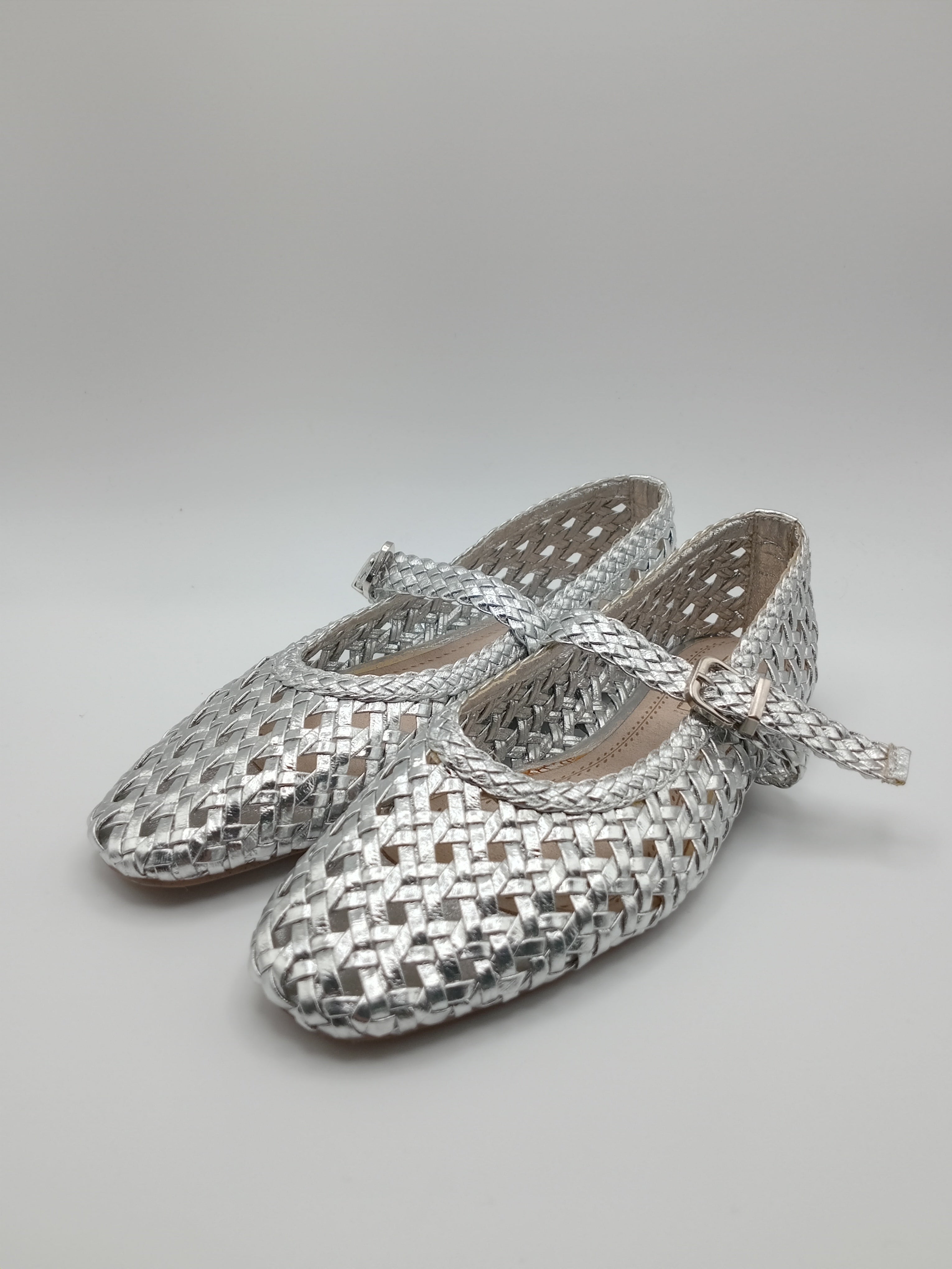 SABRINA MARY JANE CORINA PRATA ENTRELACE MACRAME