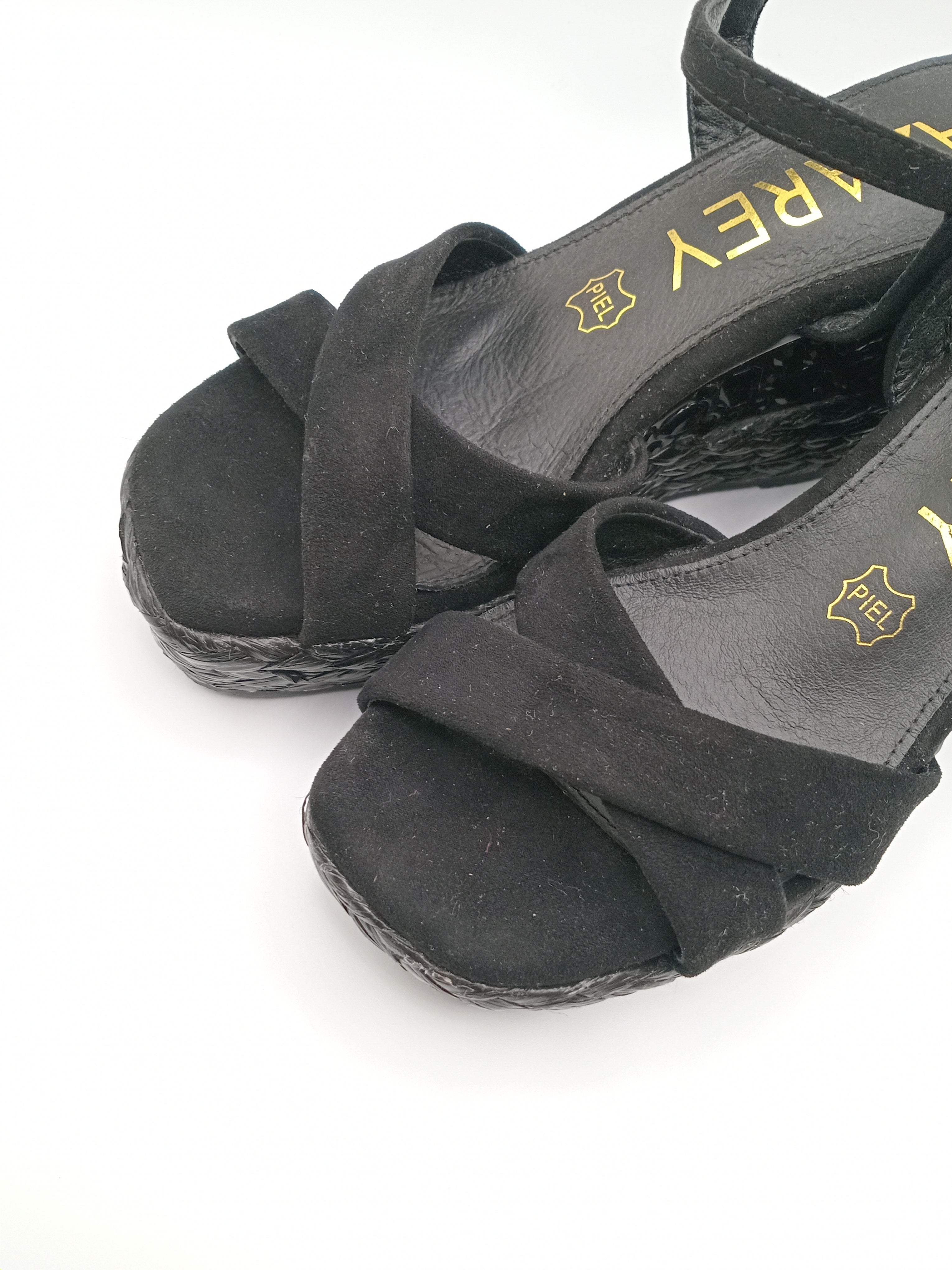 SALTO CUNHA AZZAREY PRETO COURO PEDRAS PALHA