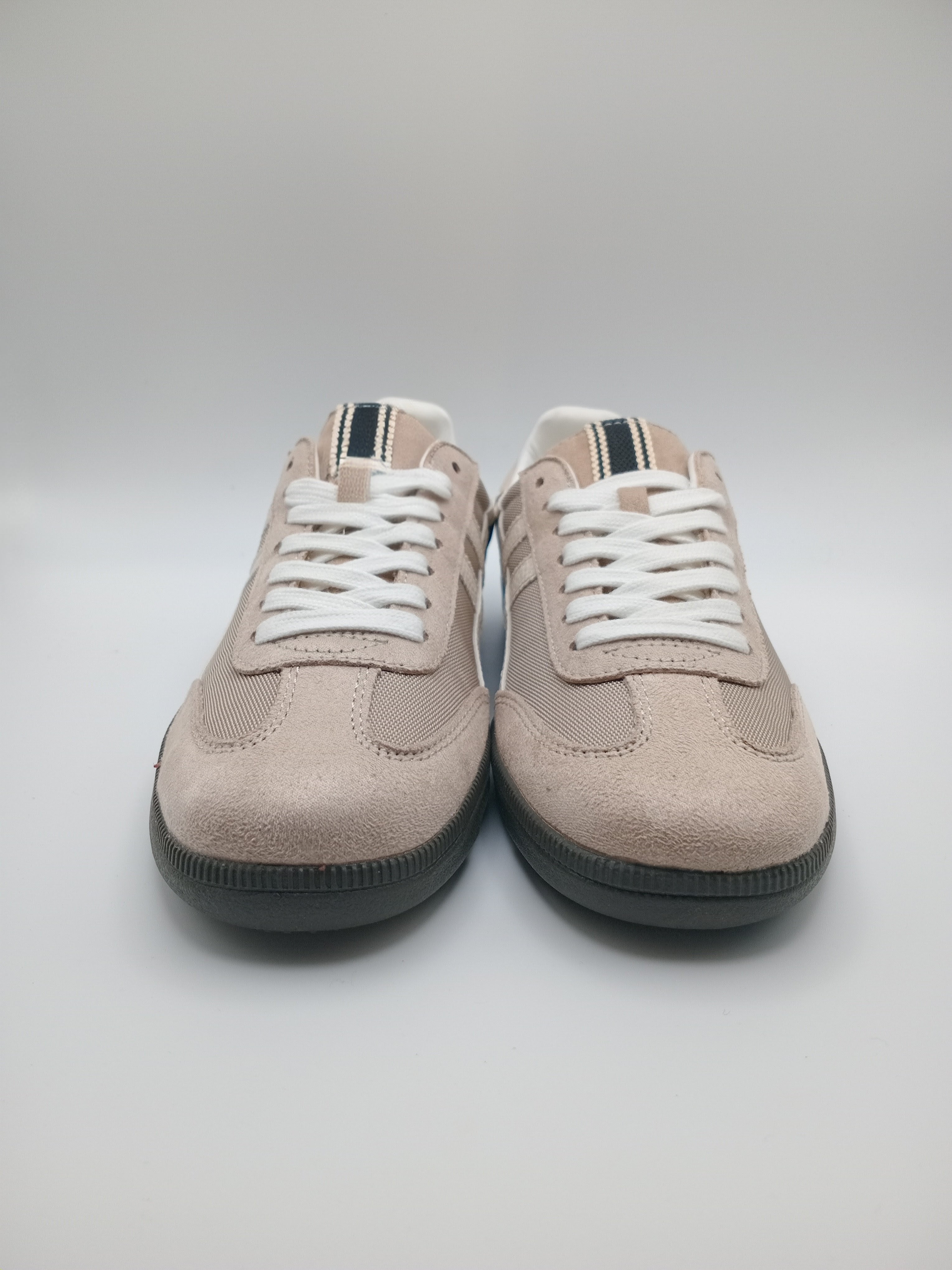 TÊNIS CORINA CRUDO BEGE CINZA LISTRA CREME