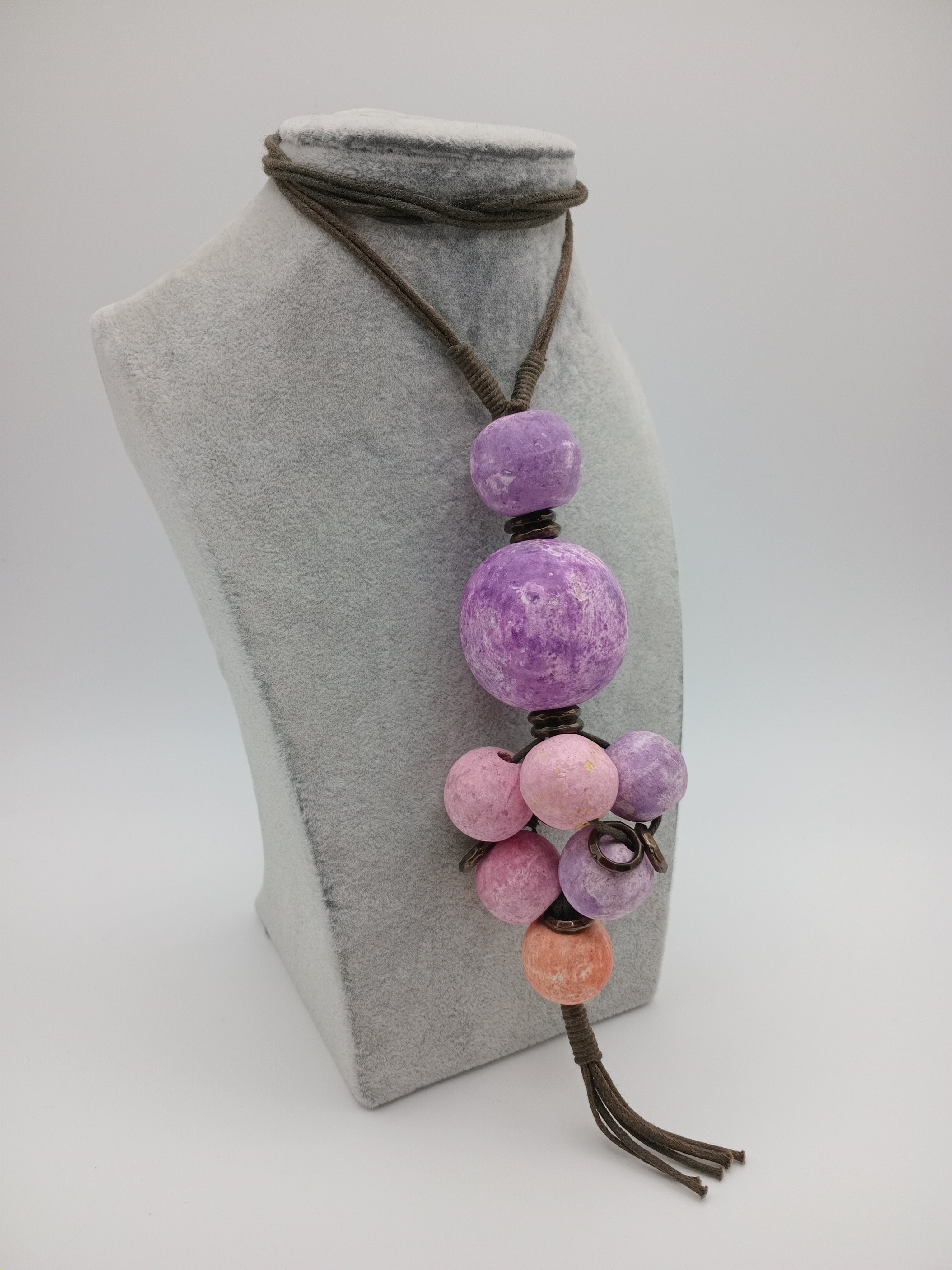 COLAR BOLAS LILÁS ROSA SALMON CORDÃO AJUSTÁVEL