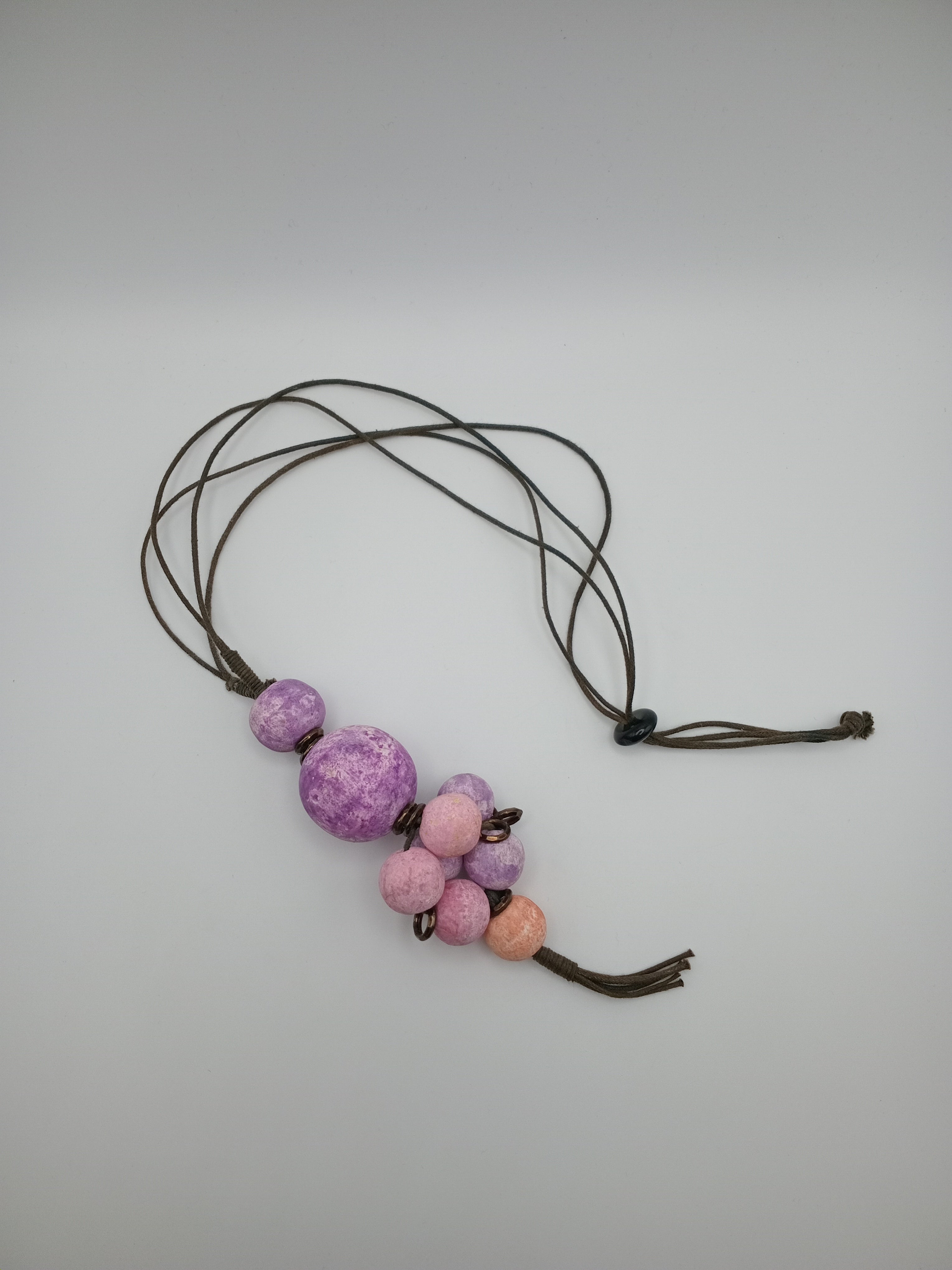 COLAR BOLAS LILÁS ROSA SALMON CORDÃO AJUSTÁVEL