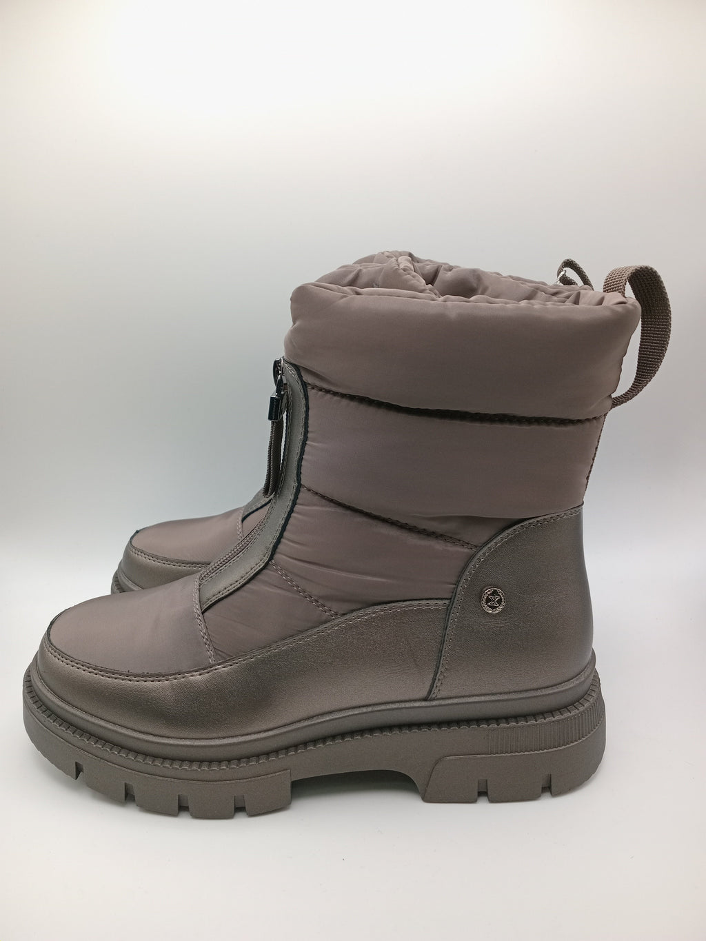 BOTA XTI CINZA PRATA ZIPER FRONTAL TECIDO IMPERMEAVEL