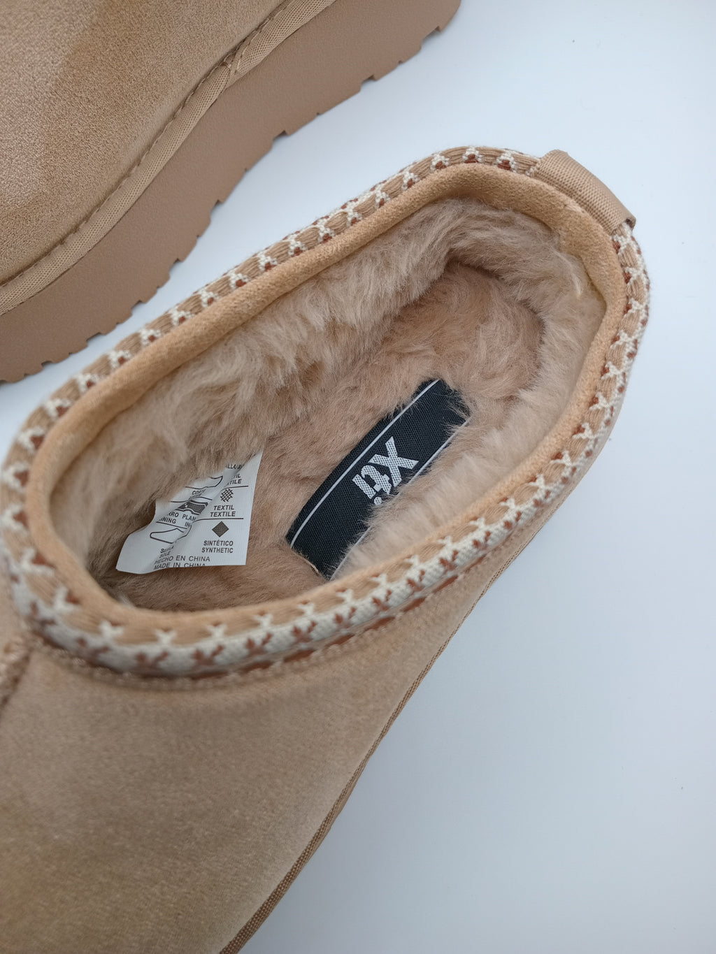 SOCAS PANTUFAS XTI CASTANHO PELOS CAMURÇA BORDADO X