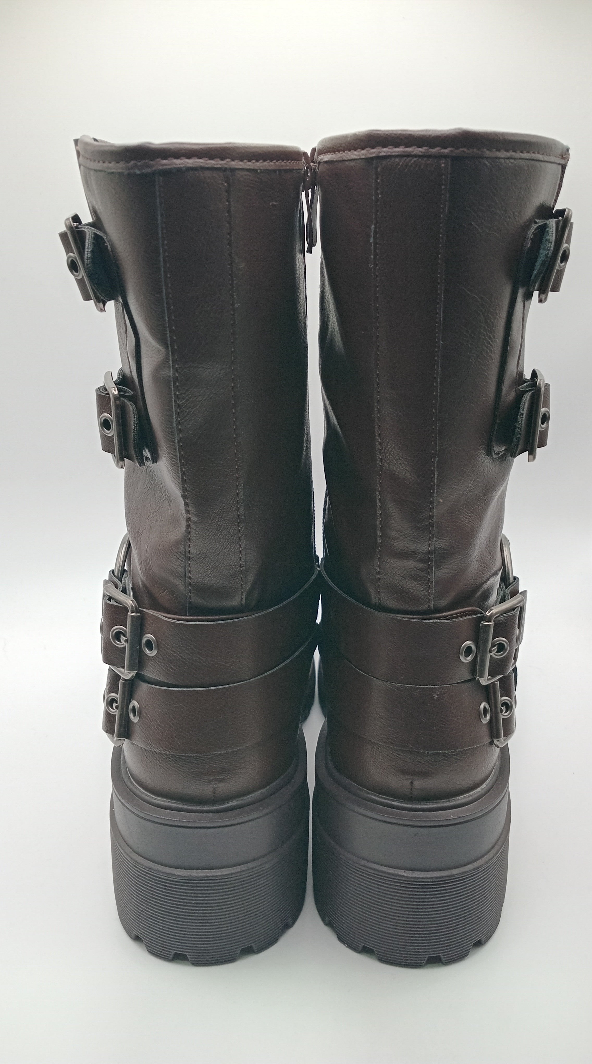 BOTA COTURNO BESTELLE CASTANHO ESCURO ECO PELE FECHO REGULÁVEL ZIPER