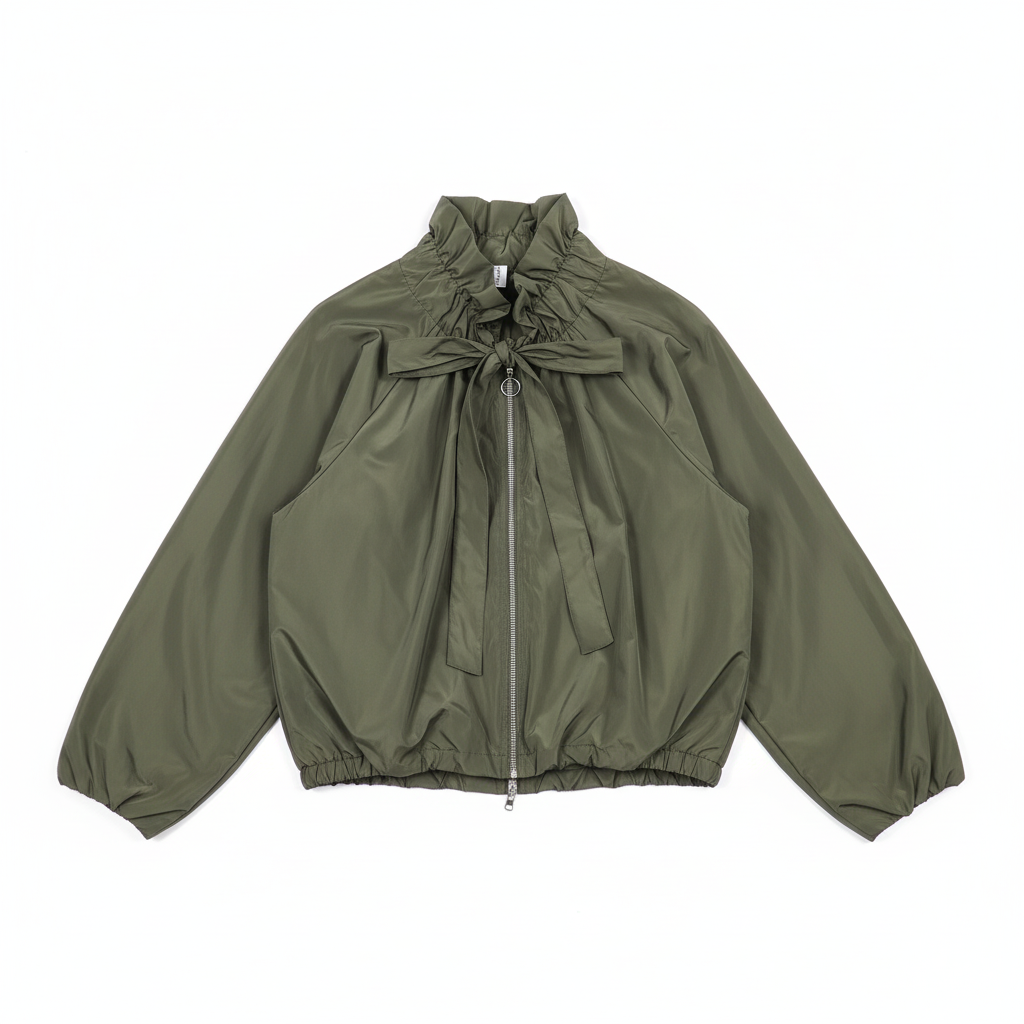 CASACO CAMILLE FRANCE VERDE MILITAR IMPERMEAVEL LAÇO AMARRAÇÃO ZIPER PRATA BOLSOS