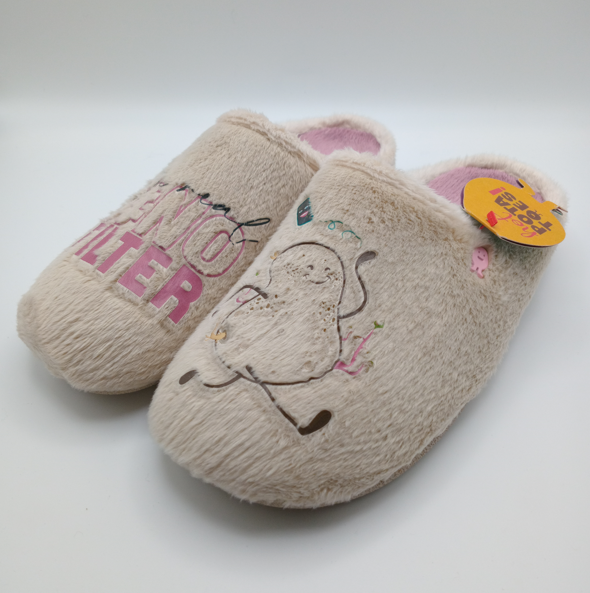 PANTUFAS HOT POTATOES BEGE SOLA GROSSA BORRACHA BE REAL #NO FILTER BATATA JOGANDO O CELULAR FORA