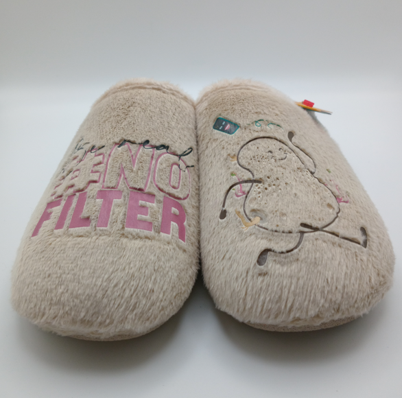 PANTUFAS HOT POTATOES BEGE SOLA GROSSA BORRACHA BE REAL #NO FILTER BATATA JOGANDO O CELULAR FORA