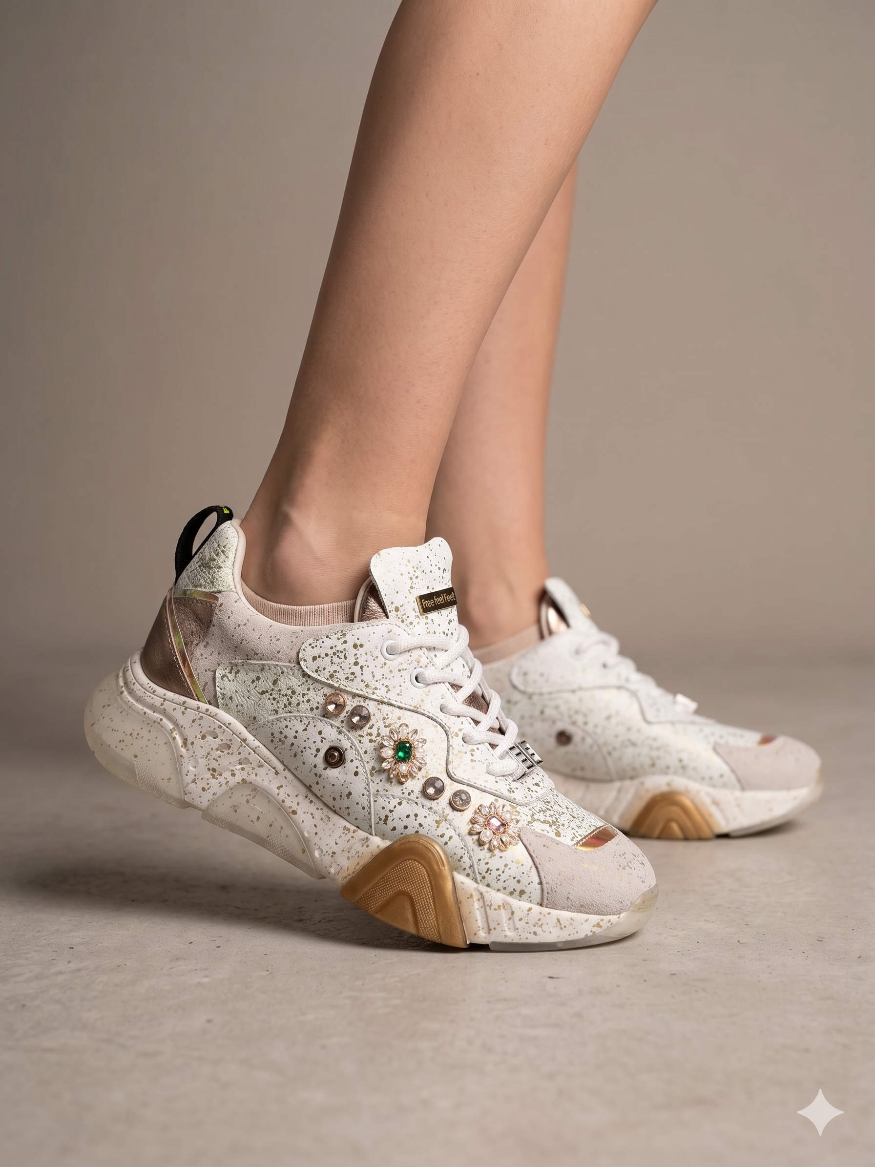 Ténis Femininos Free Feel Feet Chunky Decorados com Cristais e Pérolas, Sapatilhas de Luxo com Sola Plataforma Confortável e Detalhes Dourados