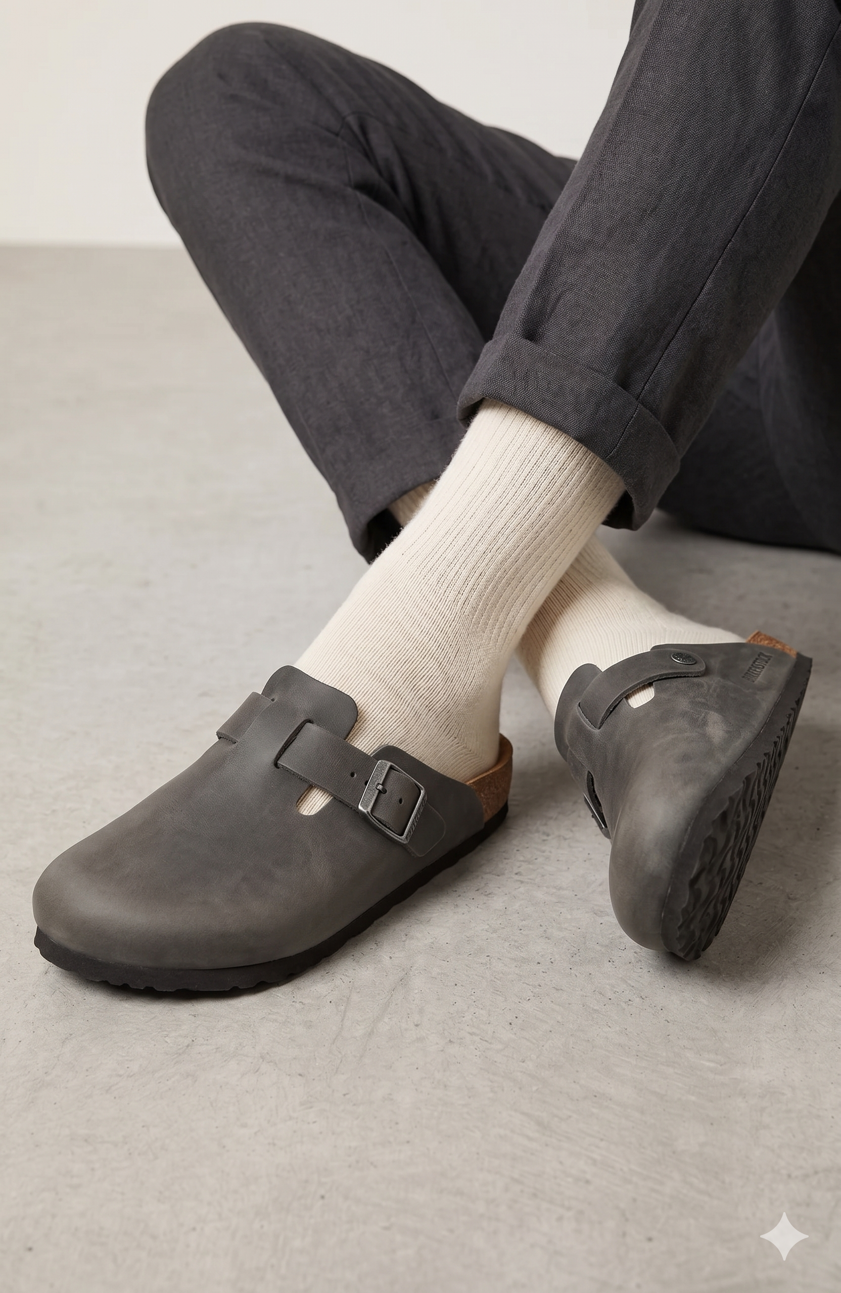 Sapatos Birkenstock Boston BS Desert dust Black Cinza asfalto Preto casuais de camurça com fivela ajustável, socos confortáveis com sola de cortiça ergonómica, calçado unissexo estilo clássico para uso diário