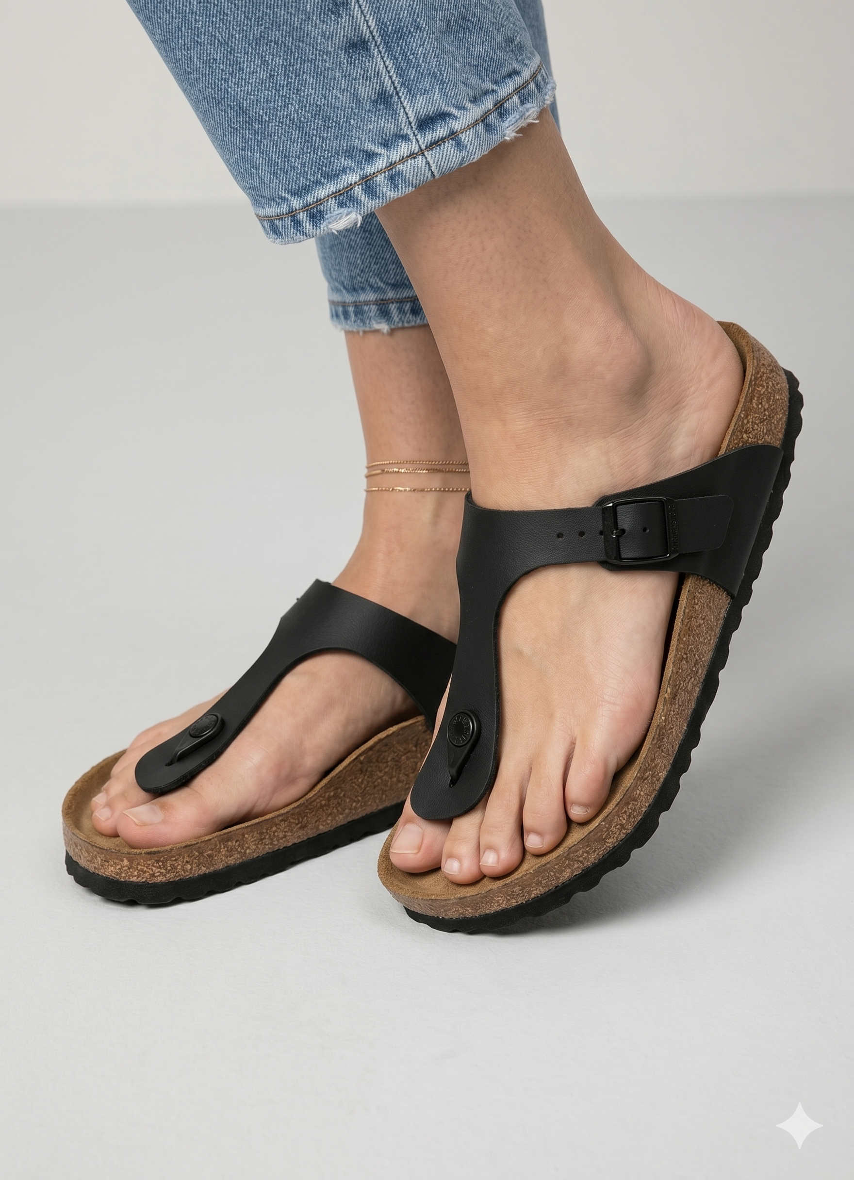 Birkenstock Gizeh Black Sandálias de Dedo Mulher em Preto; Sola de Cortiça; Conforto Anatómico
