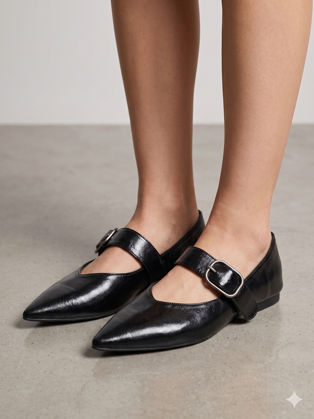Sabrinas Sapatos Bellamica Mary Jane de Ponta Fina em Couro Preto; Elegantes com Fivela Larga; Calçado Casual e Formal Confortável para Senhora