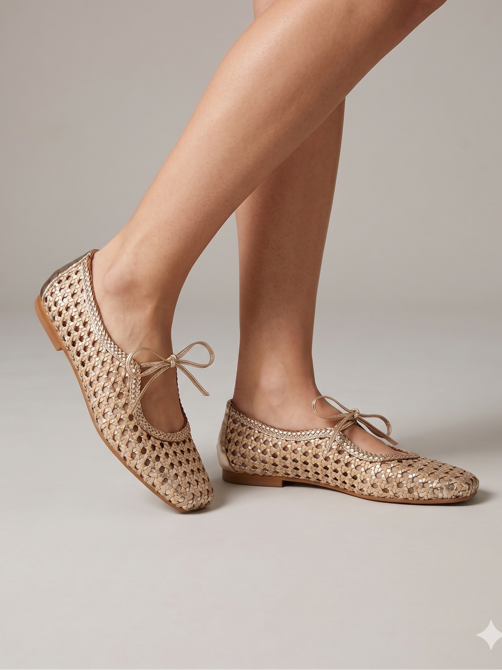 Sabrinas Rasas Gioseppo Worden Mulher Douradas Platinum; Sapatos Bailarinas de Bico Quadrado em Pele Entrançada com Atacadores Casual Confortável
