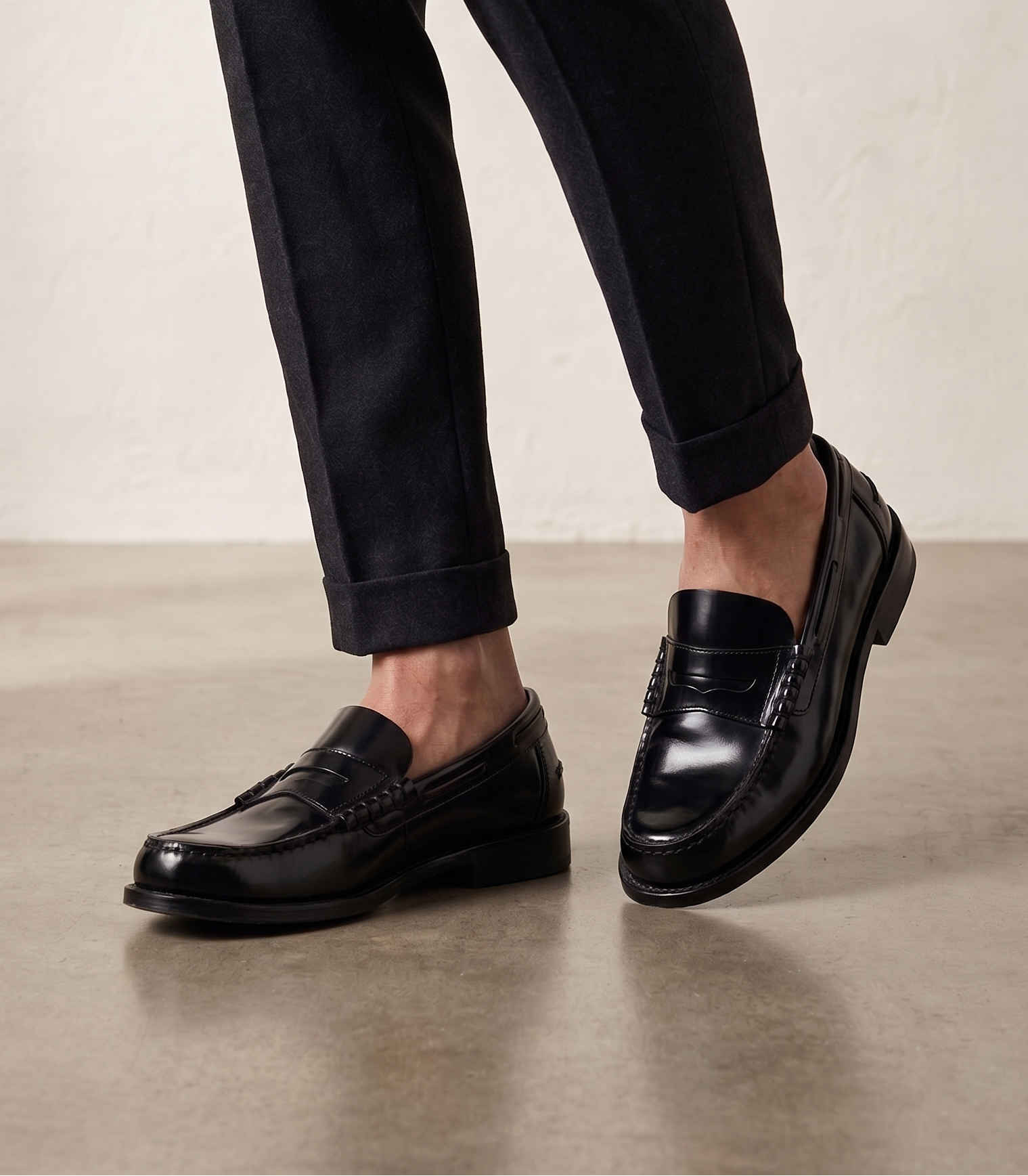 Sapato Gillu' Mocassim Masculino Clássico em Pele Preta; Loafers Elegant Confortável Casual e Formal