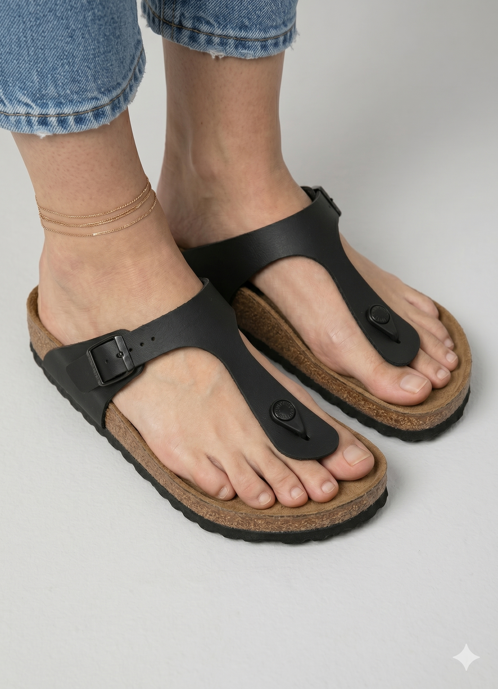Birkenstock Gizeh Black Sandálias de Dedo Mulher em Preto; Sola de Cortiça; Conforto Anatómico