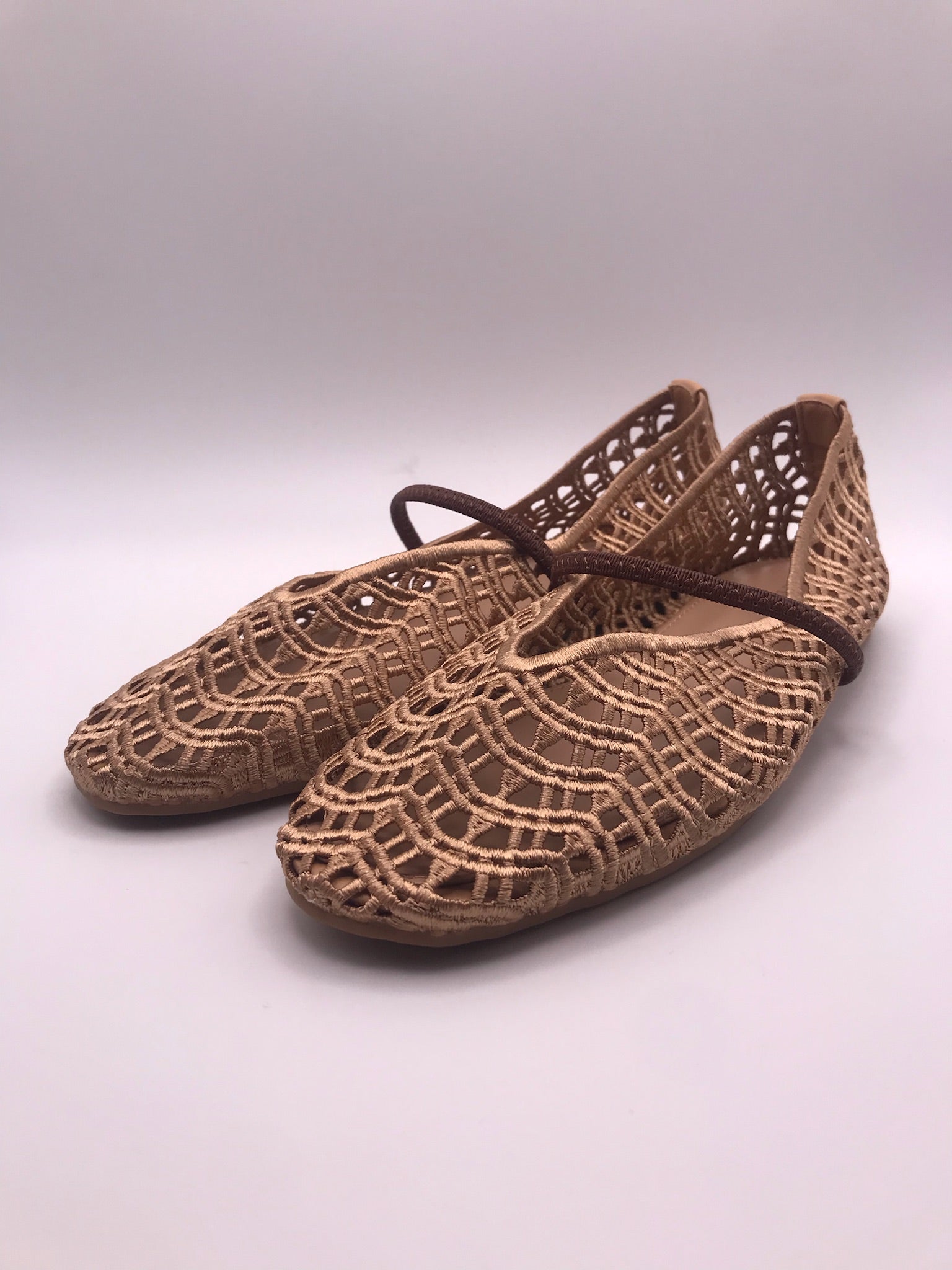 SABRINA MARY JANE IDEAL SHOES CASTANHO CARAMELO ESCURO DOURADO TECIDO MACRAME BICO QUADRADO