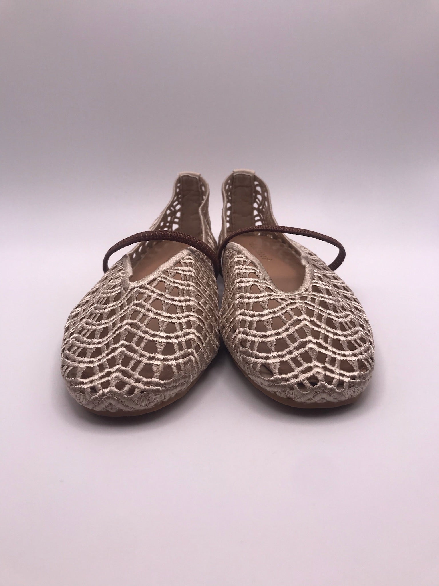 SABRINA MARY JANE IDEAL SHOES CREME BEGE CASTANHO ESCURO TECIDO MACRAME BICO QUADRADO