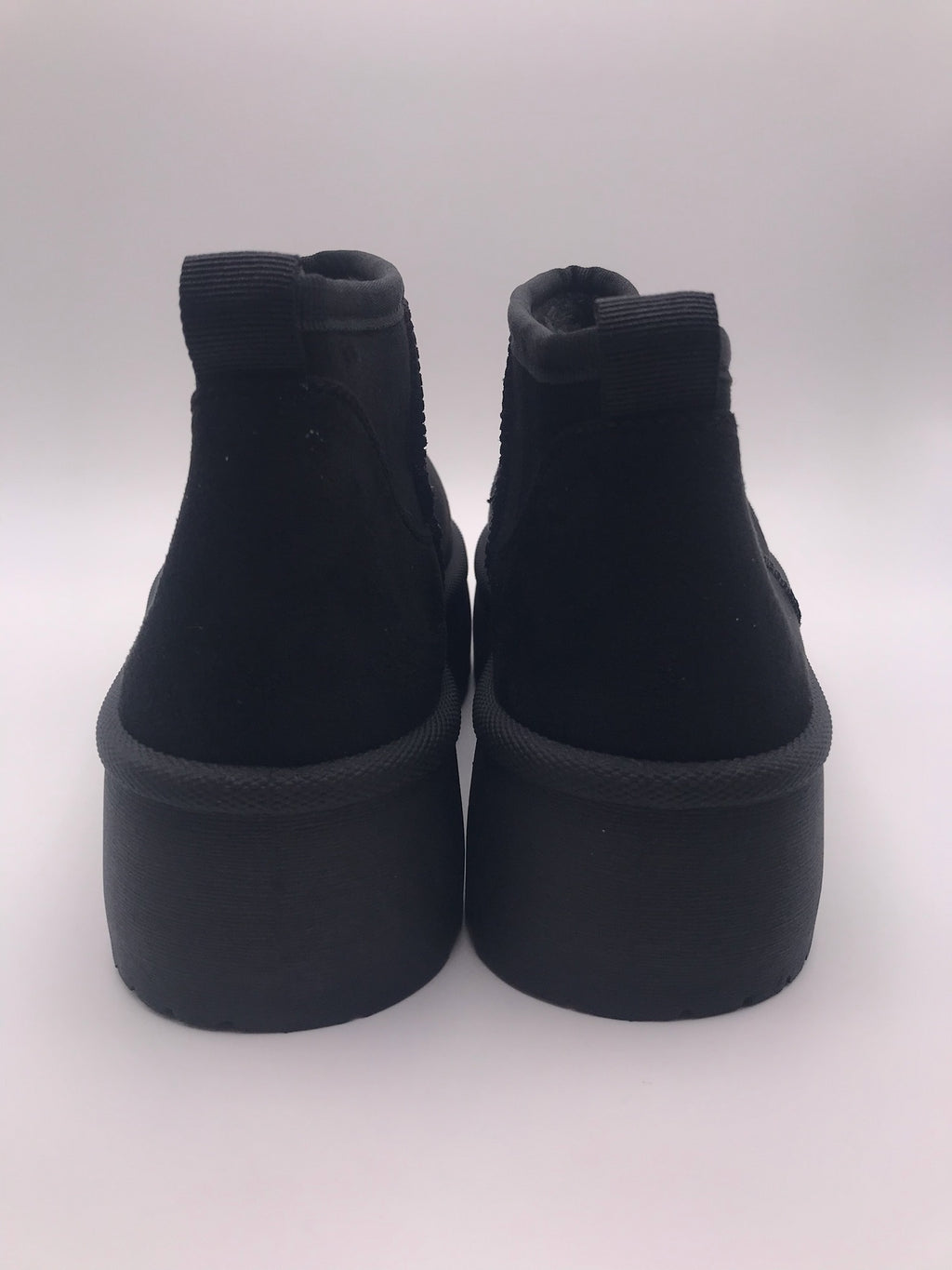 BOTA PANTUFAS MACADI BLACK VELUDO PELOS PRETO PLATAFORMA
