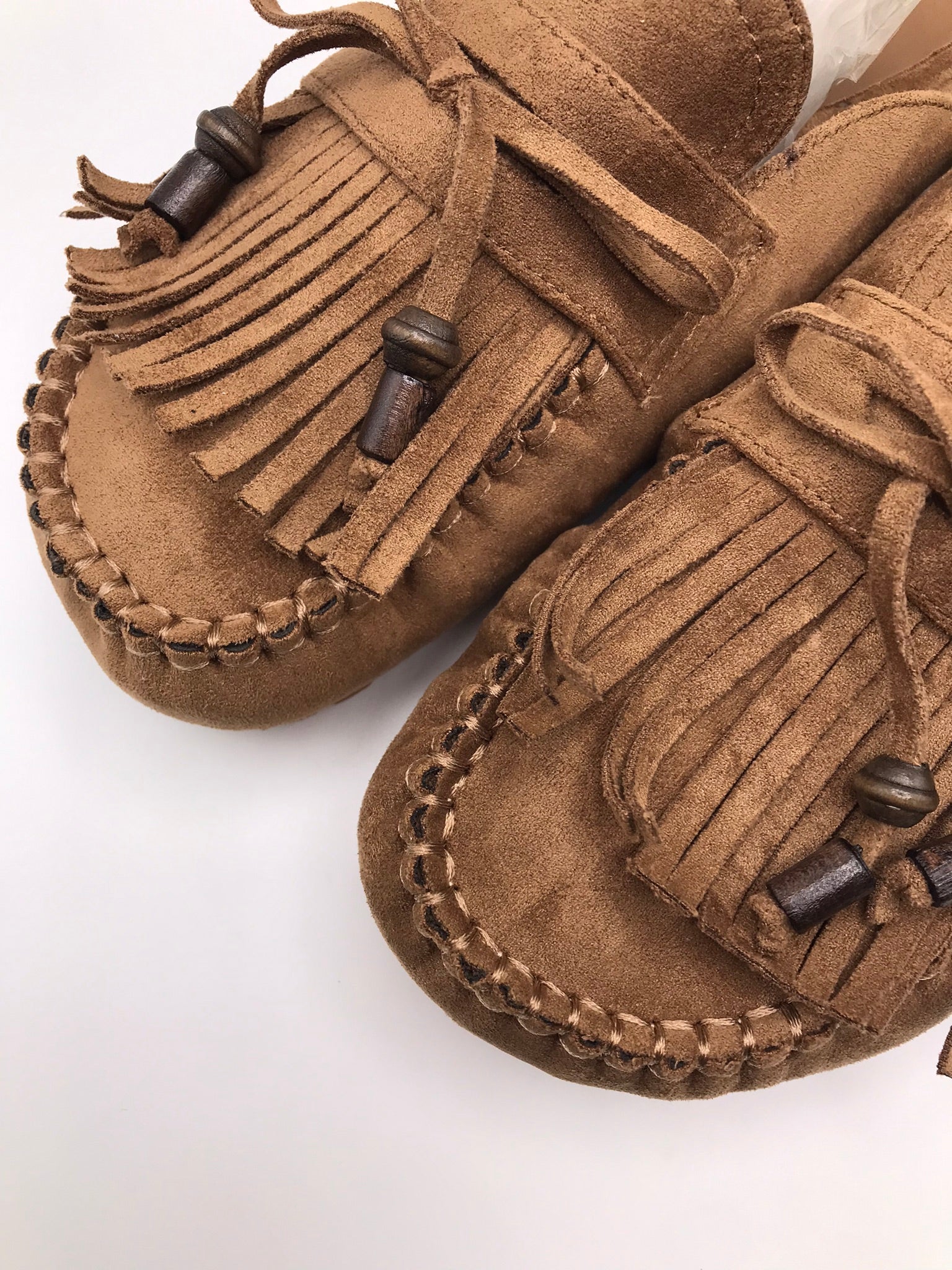 SOCAS IDEAL SHOES CASTANHO CARAMELO CAMURÇA FRANJA