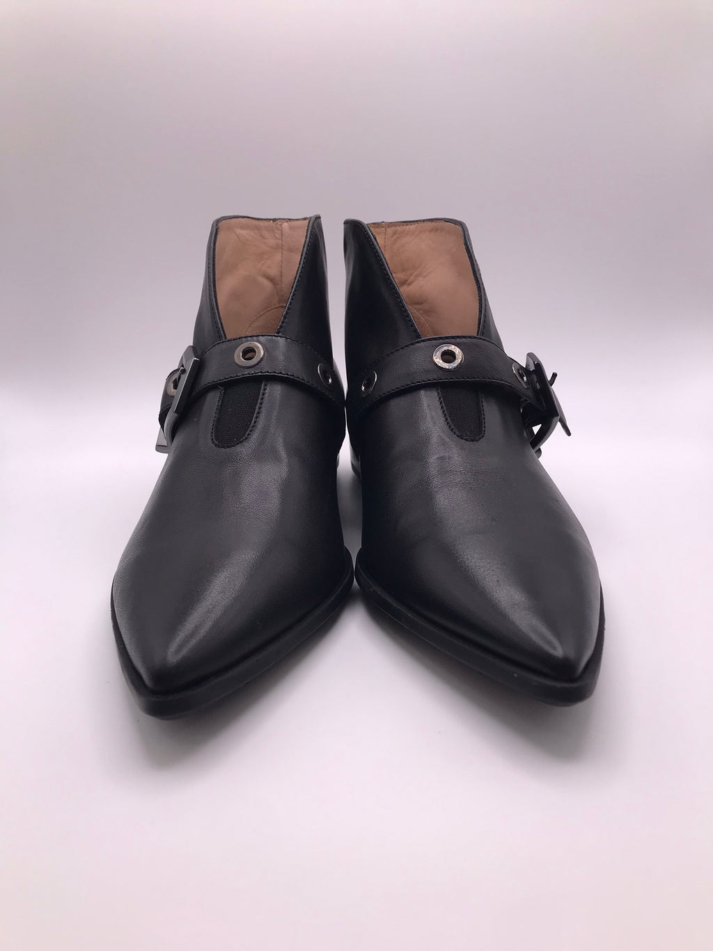 BOTIM TEXANA HISPANITAS PRETO COURO LISO FENDA TIRA ARGOLA FIVELA PRATA BICUDO