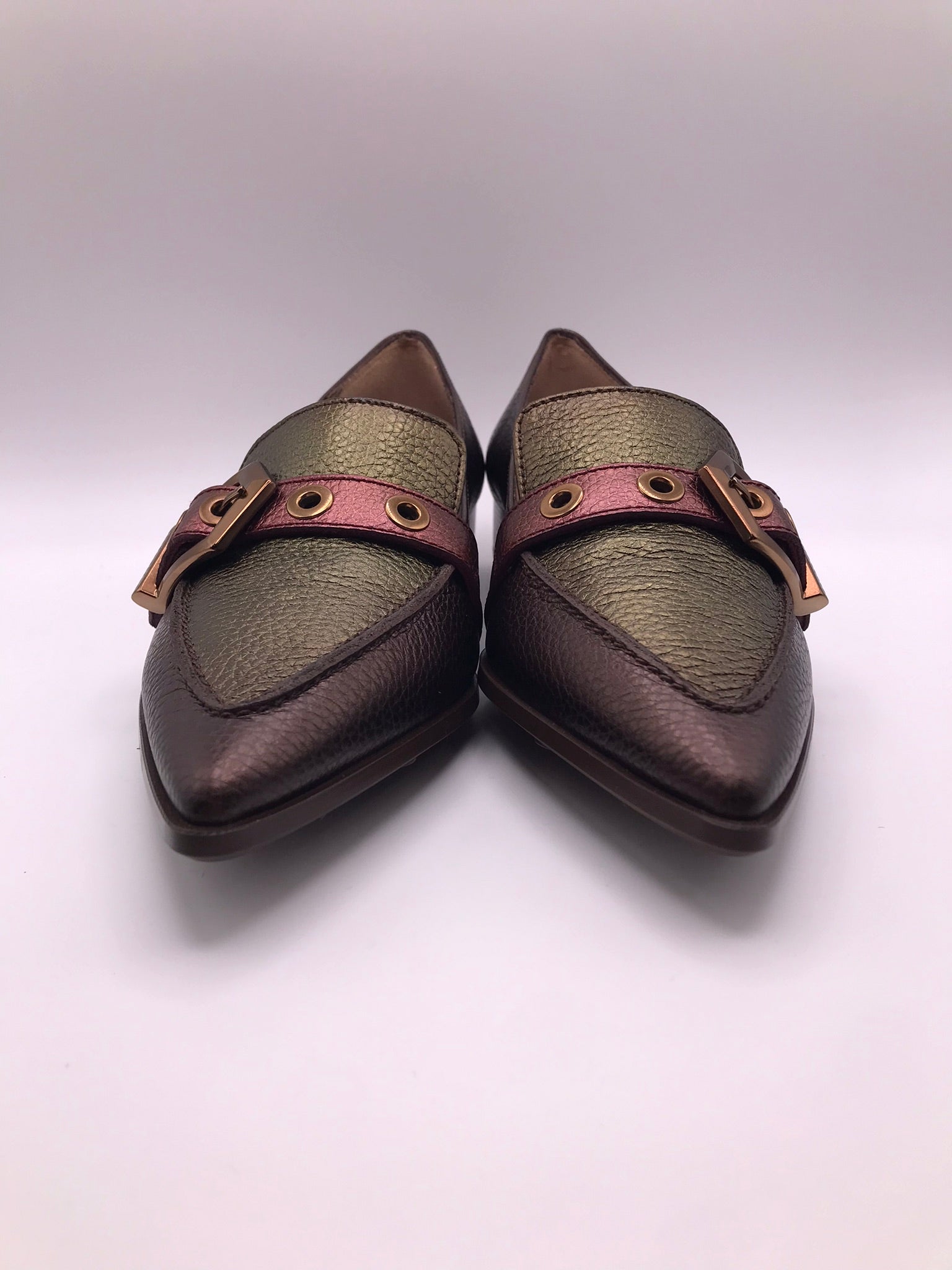 SABRINA HISPANITAS PRETO COURO BICUDO ROXO VERDE TIRA REGULAVEL FIVELA DOURDA SALTO