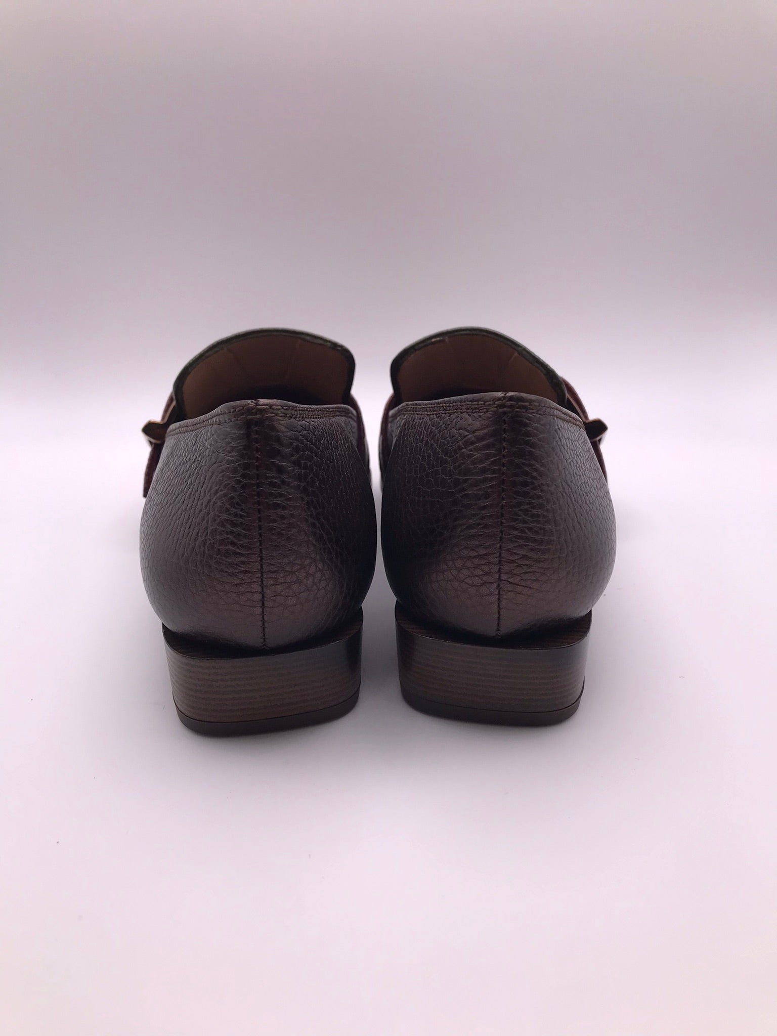 SABRINA HISPANITAS PRETO COURO BICUDO ROXO VERDE TIRA REGULAVEL FIVELA DOURDA SALTO