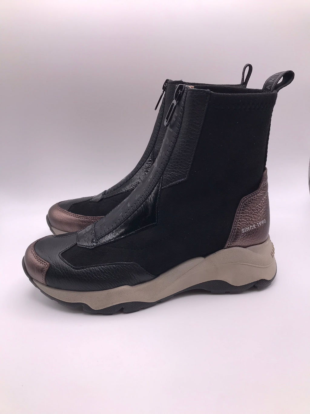 BOTA TÊNIS HISPANITAS PRETO COBRE CINZA ZIPER FRENTE LOGO