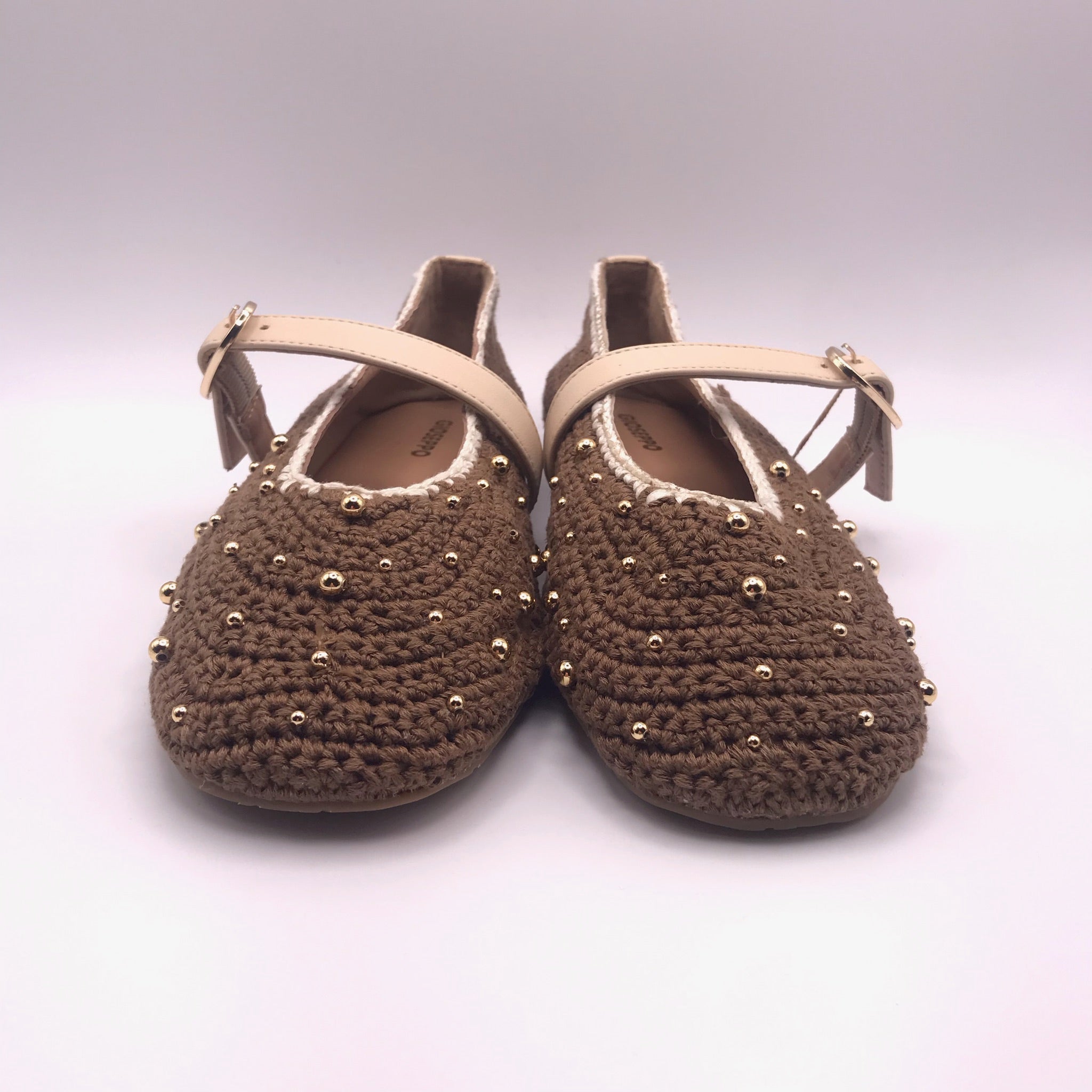 SABRINA MARY JANE GIOSEPPO CROCHE CASTANHO TIRA CREME FIVELA APLICAÇÕES BOLA DOURADO