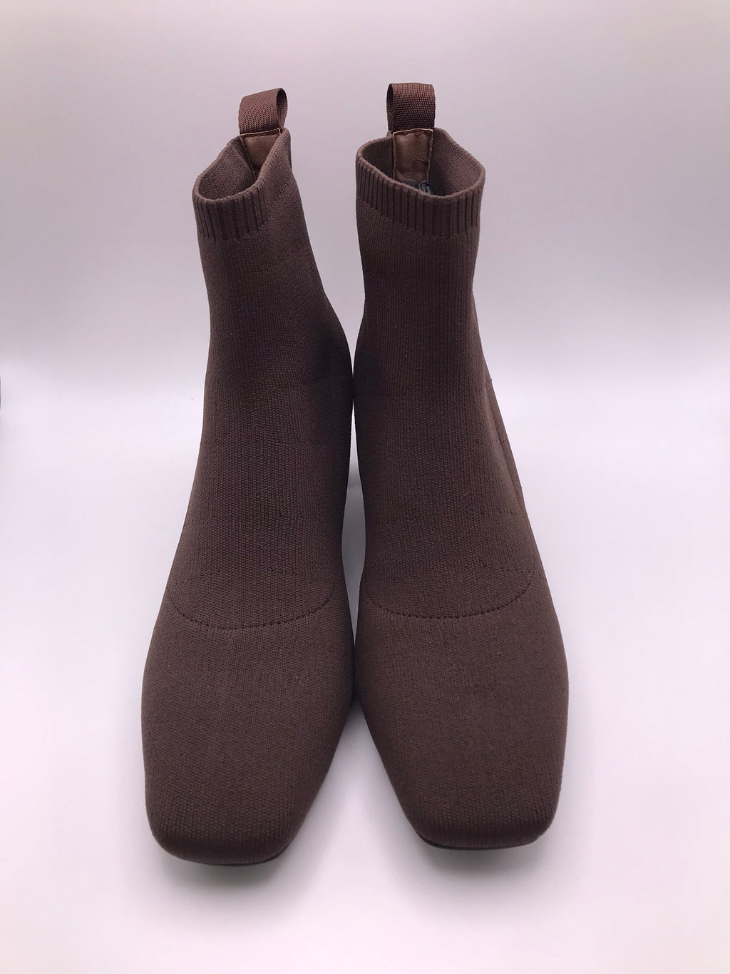 BOTA QUADRADA GIOSEPPO CASTANHO ESCURO TECIDO CANELADO SALTO COM DETALHES