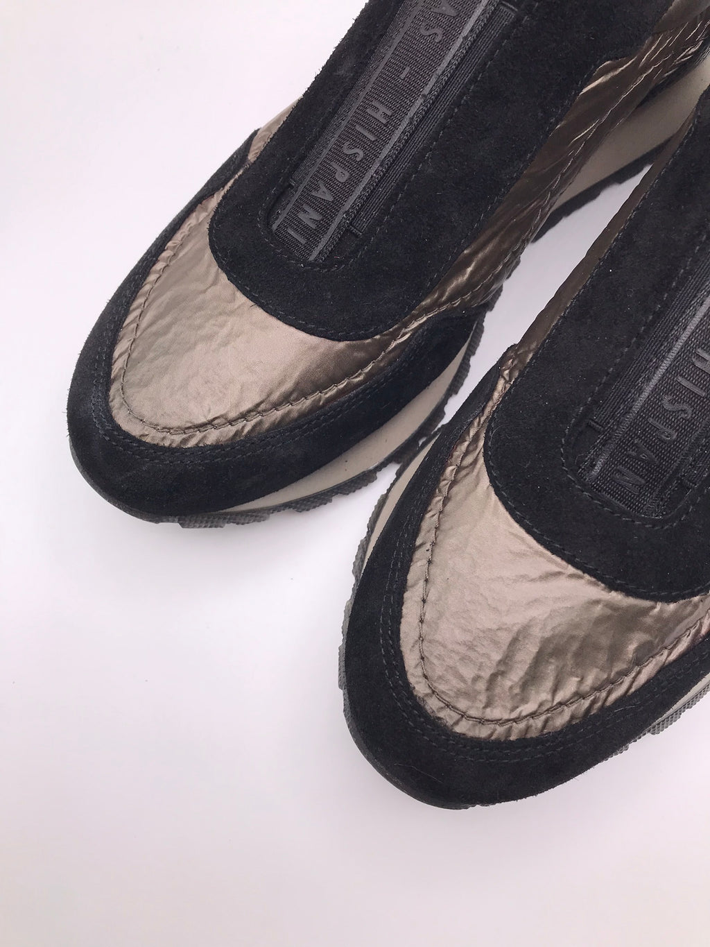 MOCASSIM PLATAFORMA HISPANITAS PRETO COURO ELÁSTICO FRONTAL DETALHES EM CAMURÇA