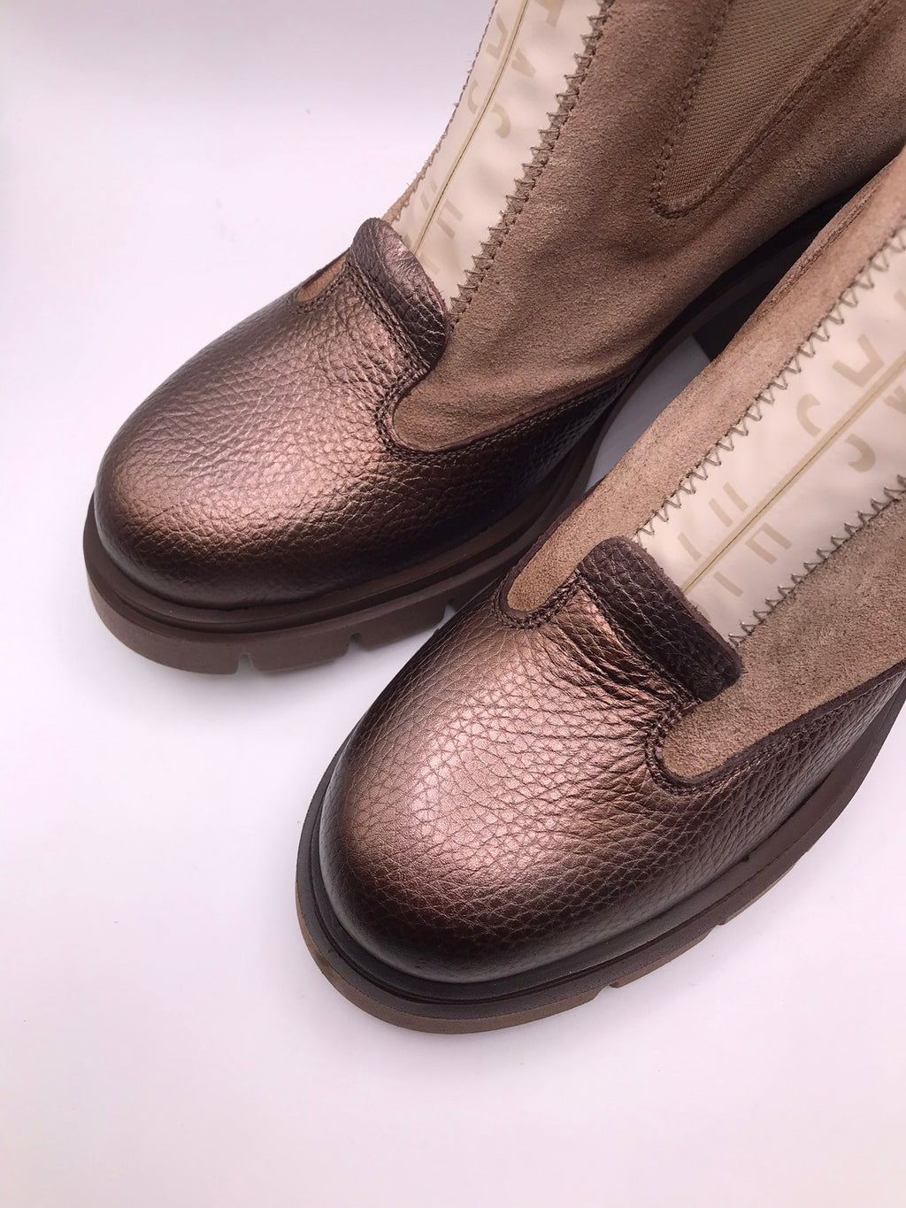 BOTA SALTO HISPANITAS CASTANHO COBRE CAMURÇA ZIPER FRONTAL BEGE