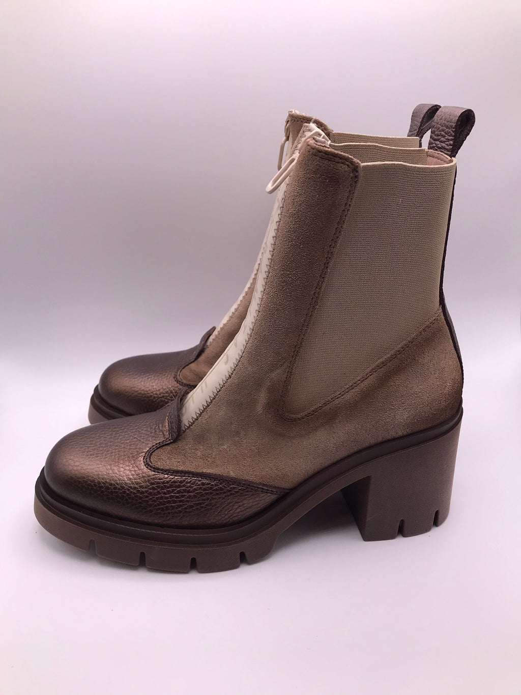 BOTA SALTO HISPANITAS CASTANHO COBRE CAMURÇA ZIPER FRONTAL BEGE