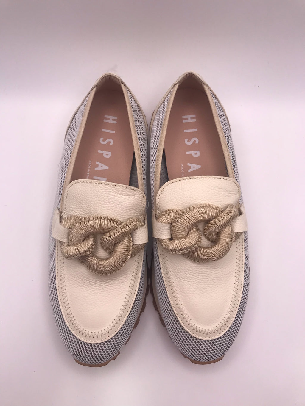 Mocassins Hispanitas Mulher Creme; Sapatos Mocasins Desportivos em Pele com Malha Respirável e Detalhe de Corrente Intercalada Confortáveis