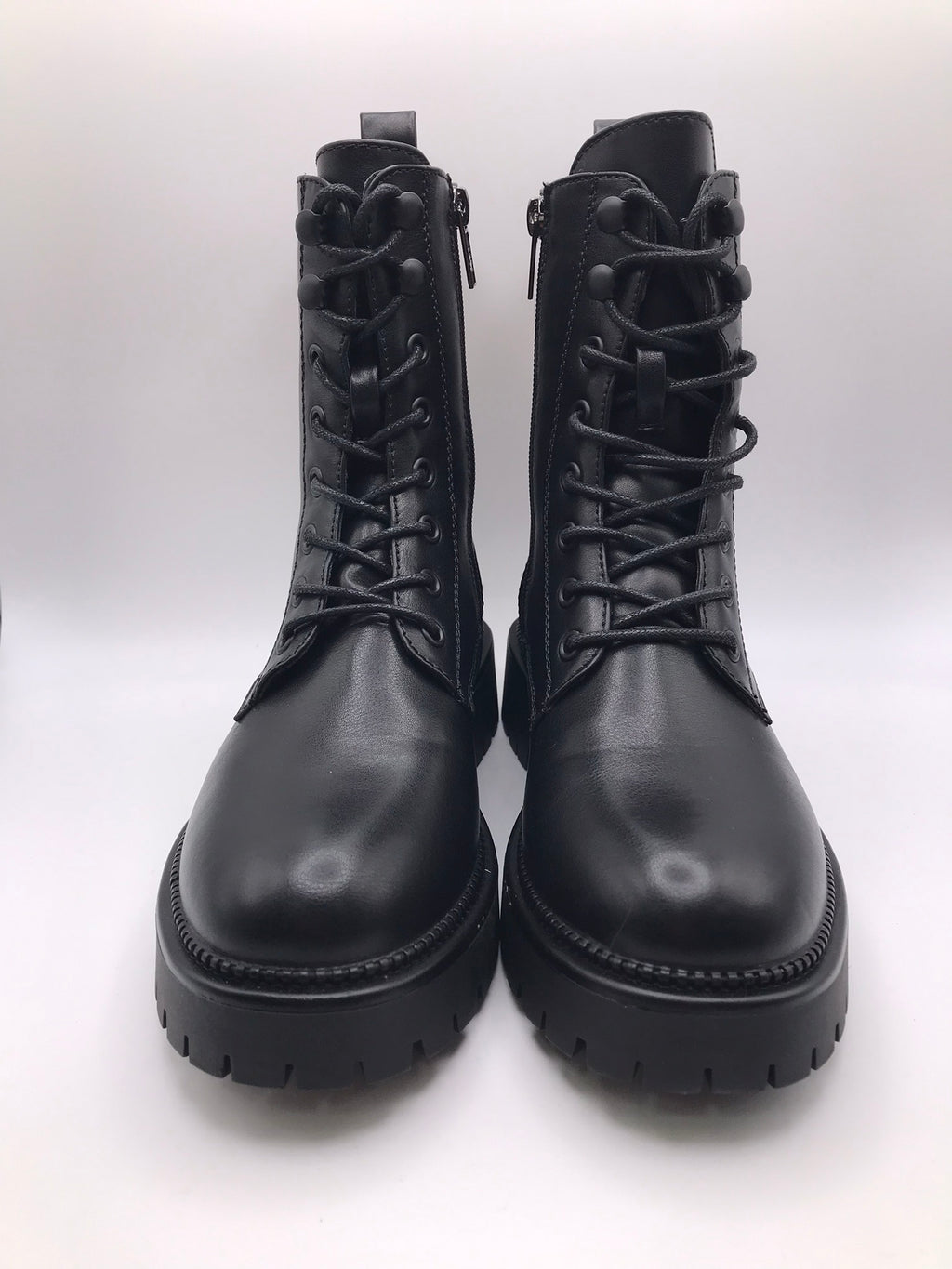BOTA ATACADORES MILITAR COTURNO XTI PRETO ECO PELE ATACADOR ZIPER PUXADOR TRASEIRO