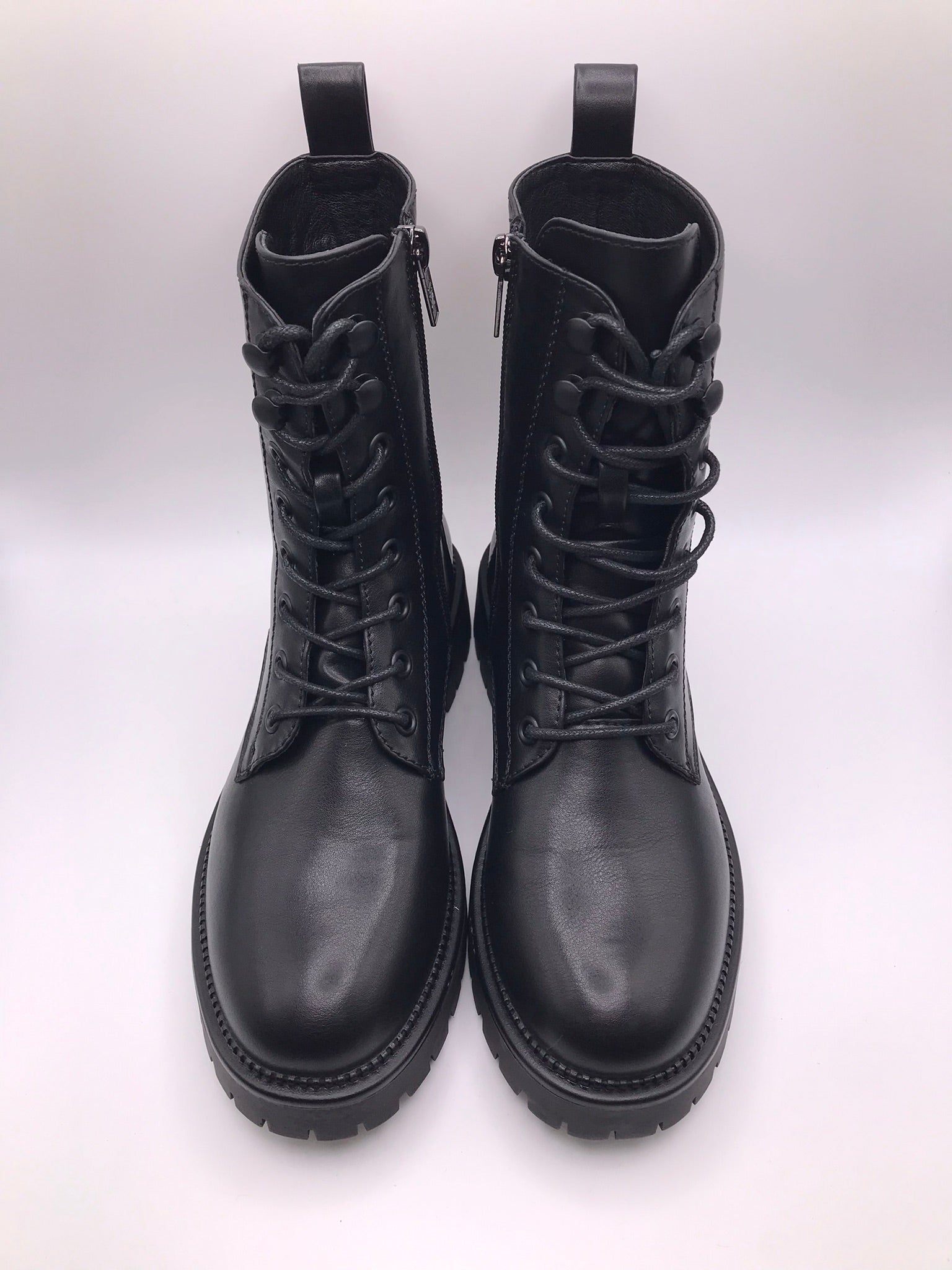 BOTA ATACADORES MILITAR COTURNO XTI PRETO ECO PELE ATACADOR ZIPER PUXADOR TRASEIRO