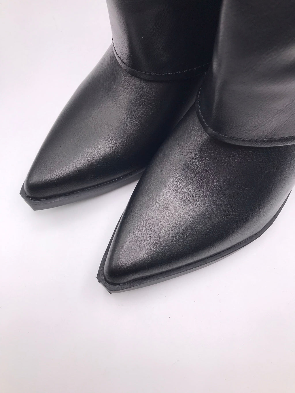 BOTA WESTERN XTI PRETO ECO PELE BICUDO FENDA